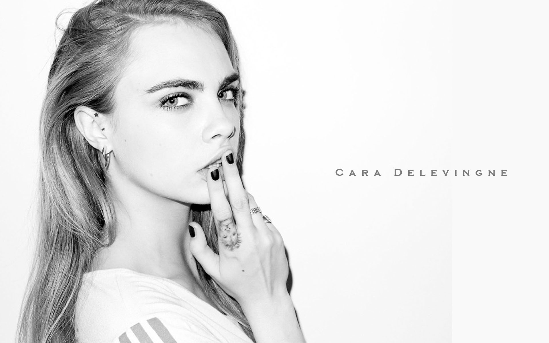 Cara Delevingne, Bianco e nero, Anello, Ritratto, 1920x1200, sfondo per PC