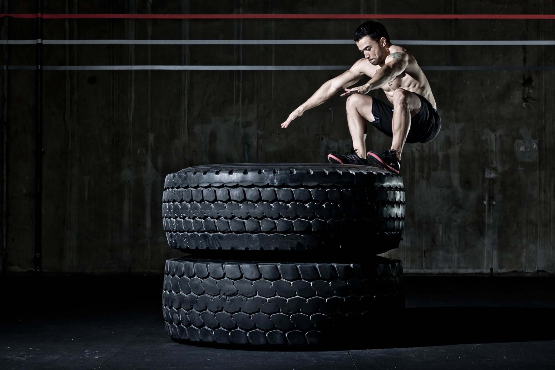 Box jump, Pneumatici, Sfondo scuro, Full HD, wallpaper per computer