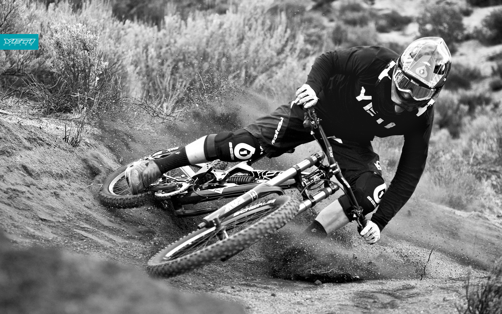 Mountain bike, Curva, Bianco e nero, Polvere, 16:10 Full HD, sfondo widescreen