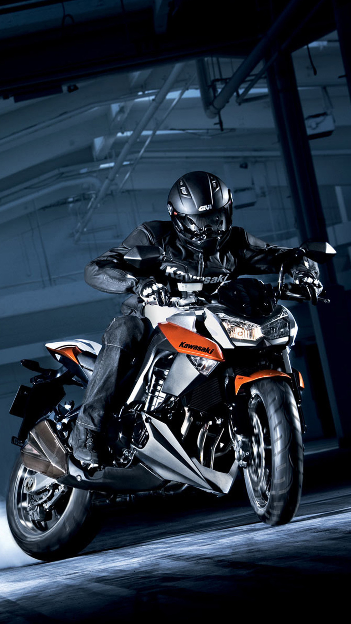 Motociclista, Moto sportiva, Kawasaki, Notte, QHD+, sfondo per iPhone e Android