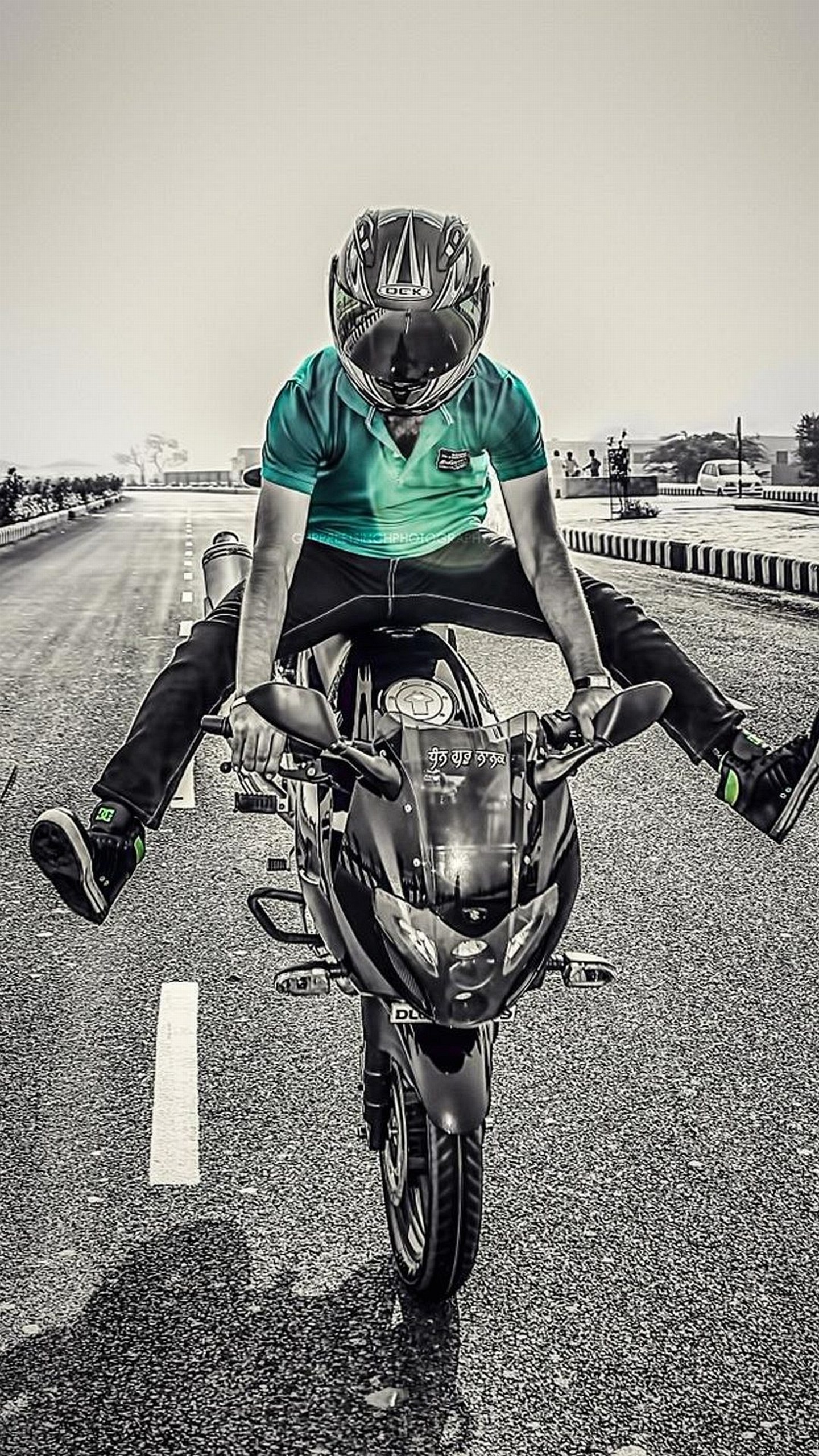 Stunt, Moto, Strada, Bianco e nero, QHD+, sfondo per iPhone e Android