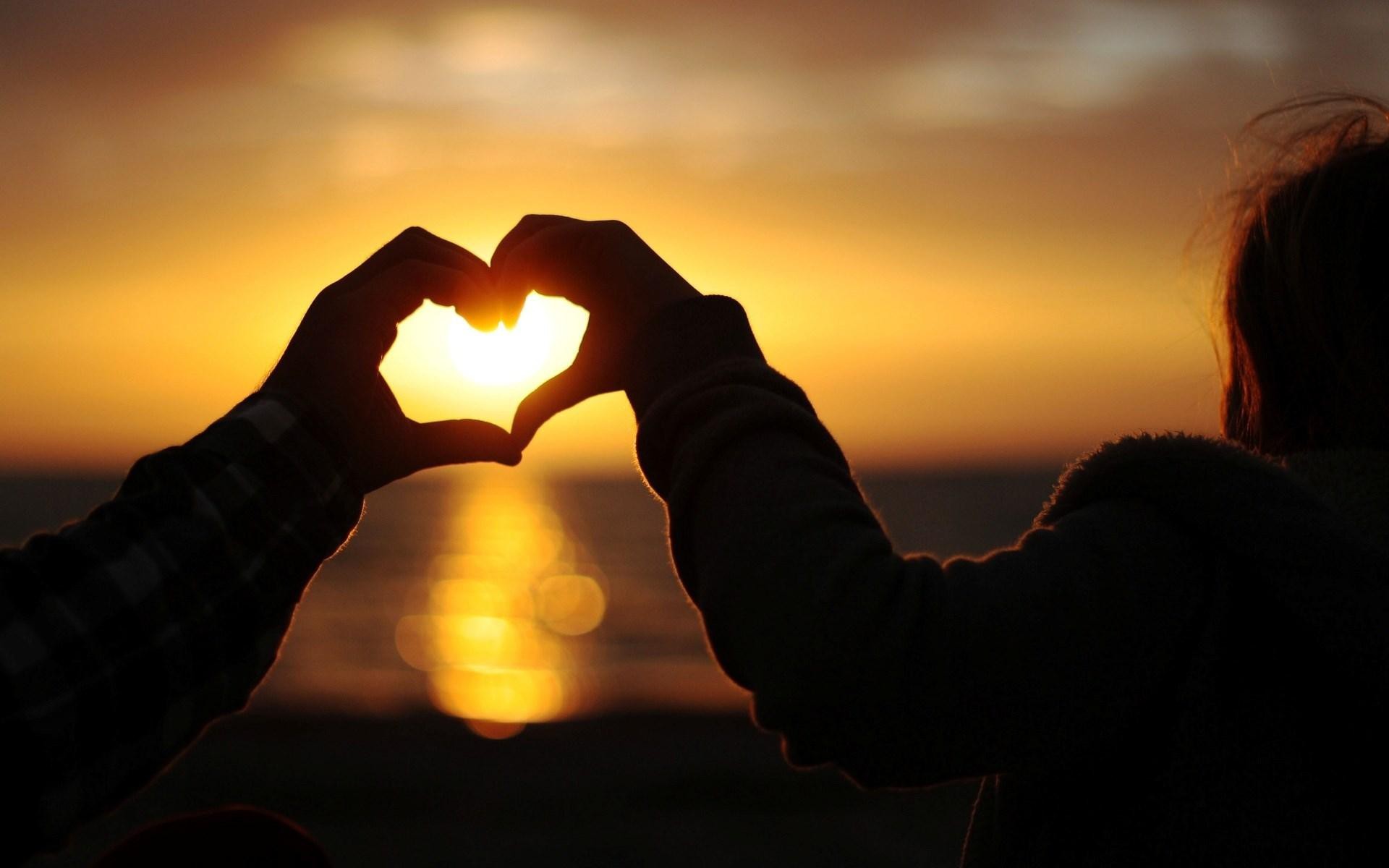 Mani a cuore, Sagoma, Tramonto, Mare, 1920x1200, sfondo per PC