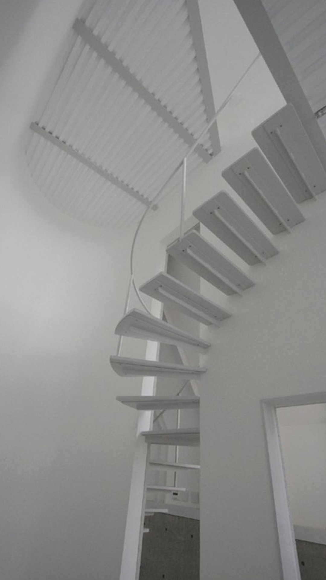 Scala a chiocciola, Bianco, Minimalismo, Interno, Full HD, sfondo verticale per cellulare