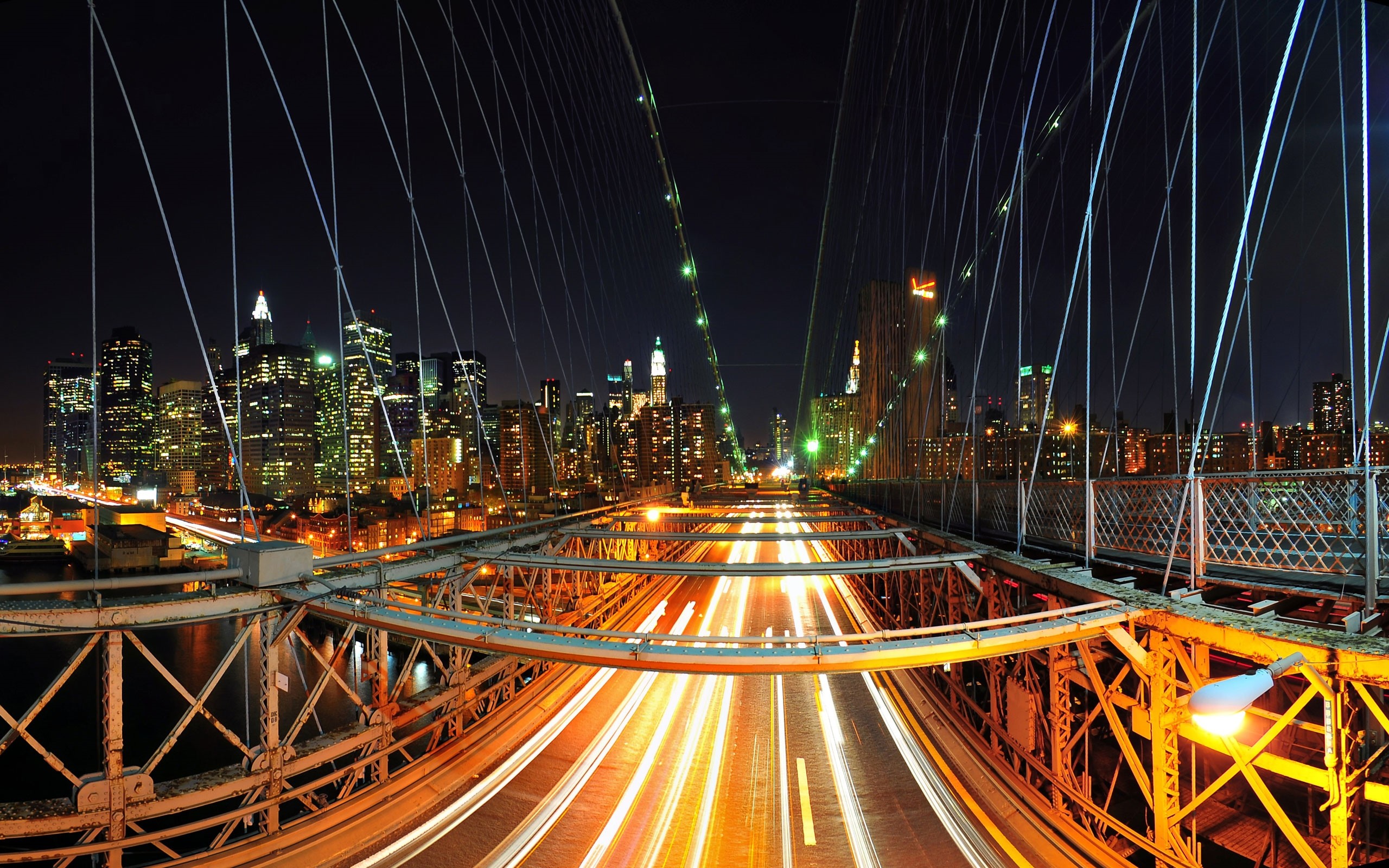 Ponte di Brooklyn, New York, Scie luminose, Notte, 2K, sfondo per portatile