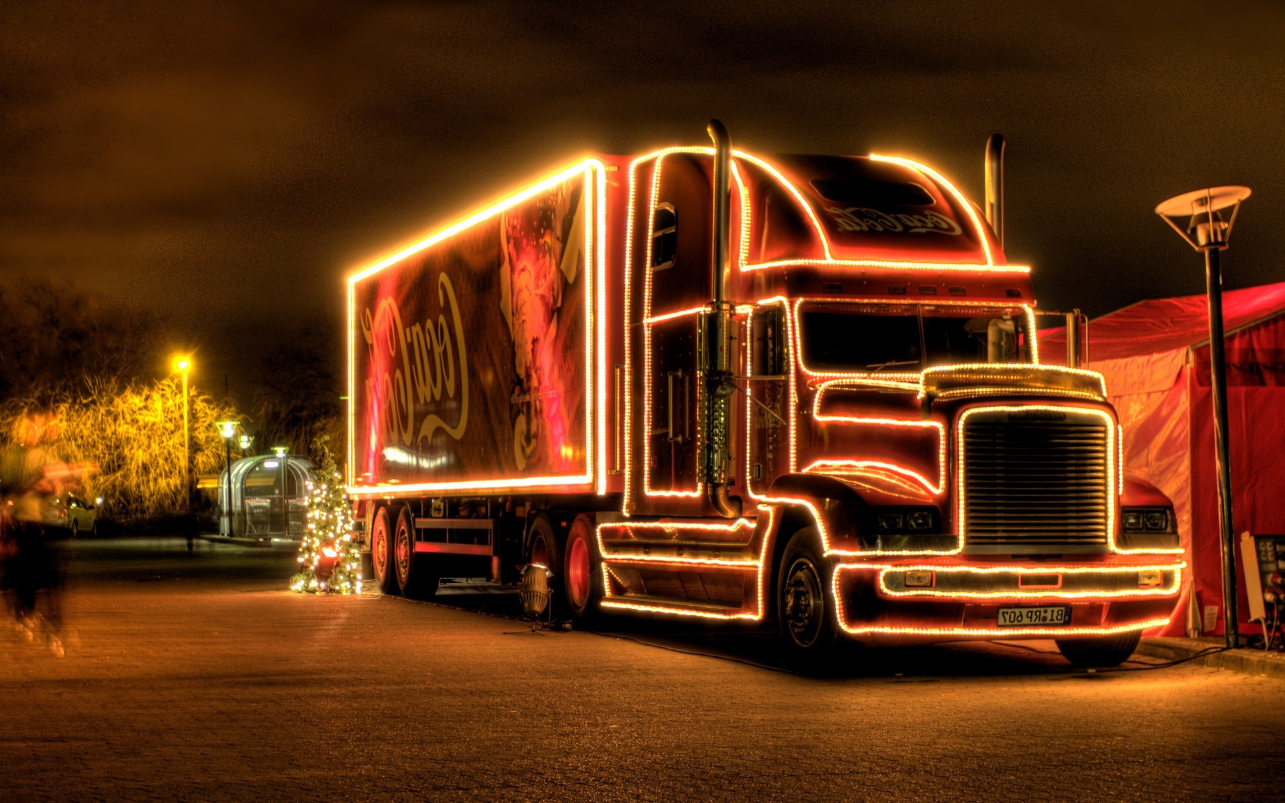 Coca-Cola, Camion di Natale, Luci natalizie, Notte, 16:10 2K, sfondo widescreen