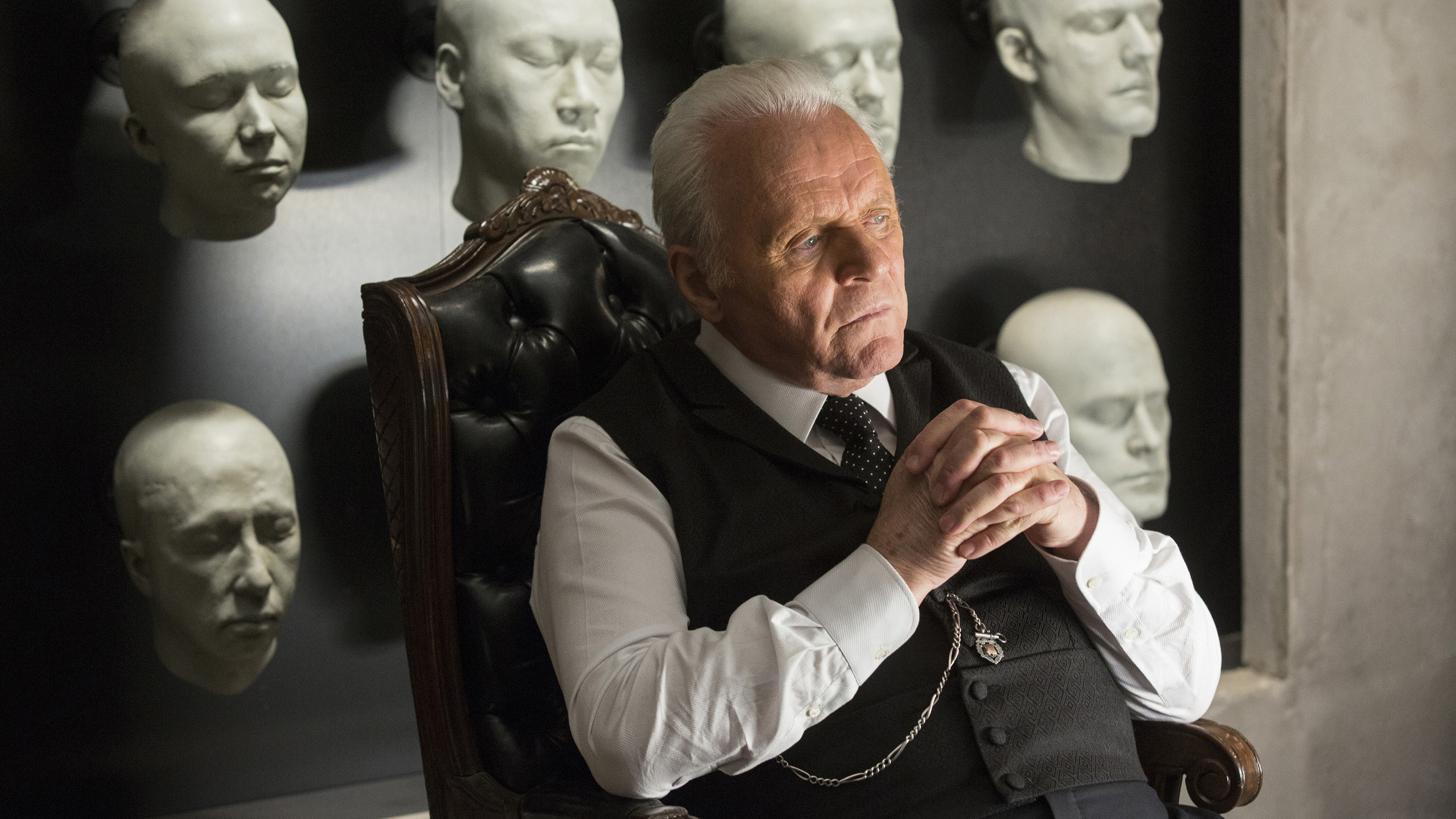 Robert Ford, Anthony Hopkins, Westworld, Maschere, Poltrona, 2560x1440, immagine di sfondo