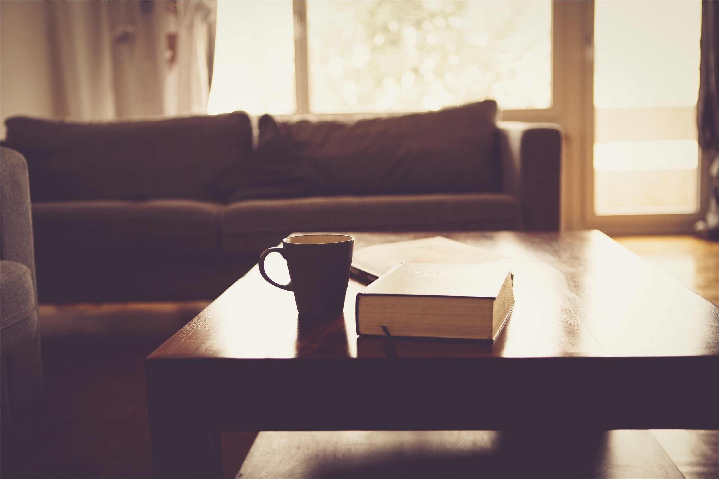 Libro, Tazza, Tavolino, Divano, Luce del sole, Full HD, sfondo per PC e portatile
