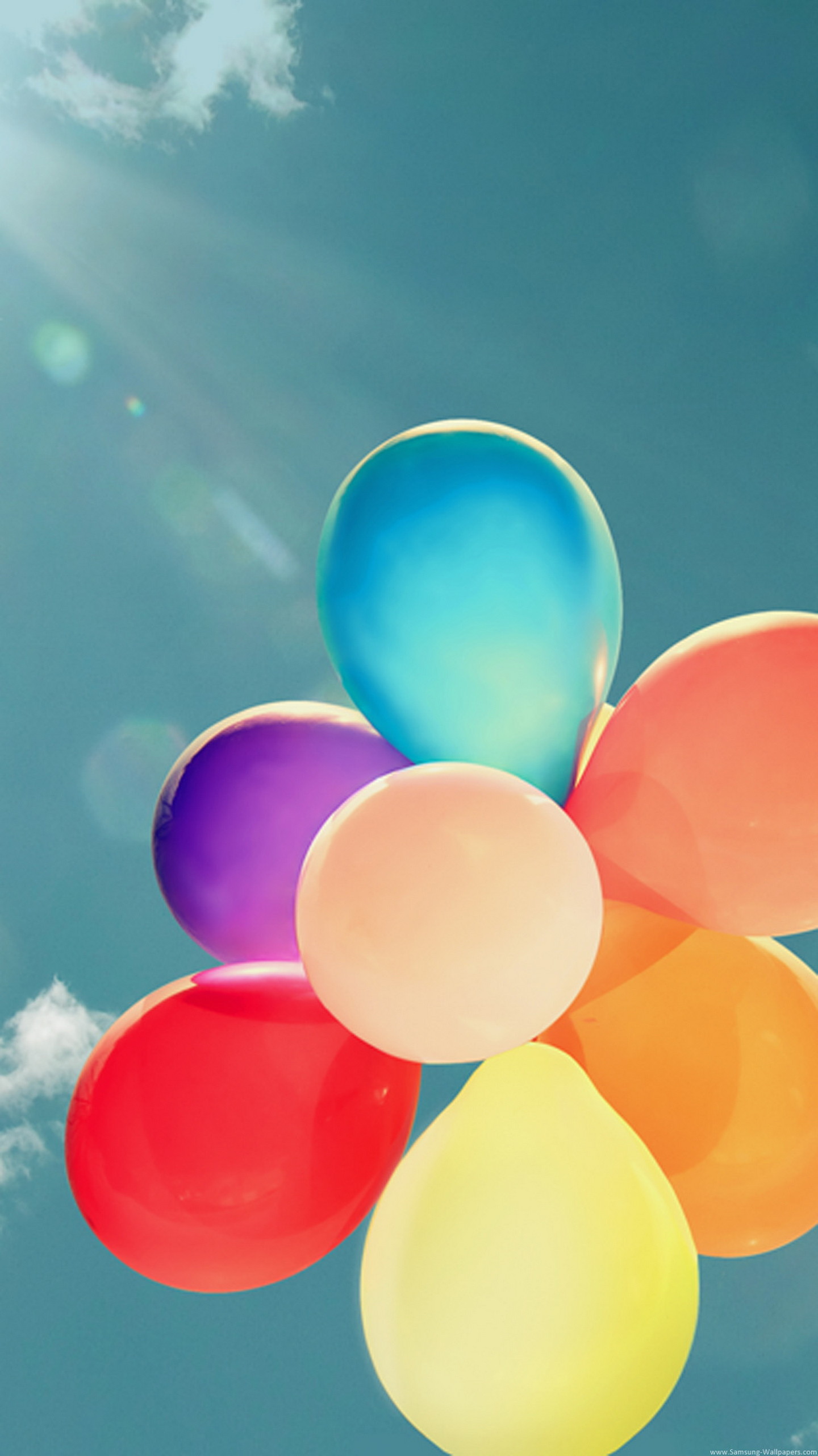 Samsung Galaxy S4, Palloncini, Cielo, QHD+, sfondo verticale per cellulare
