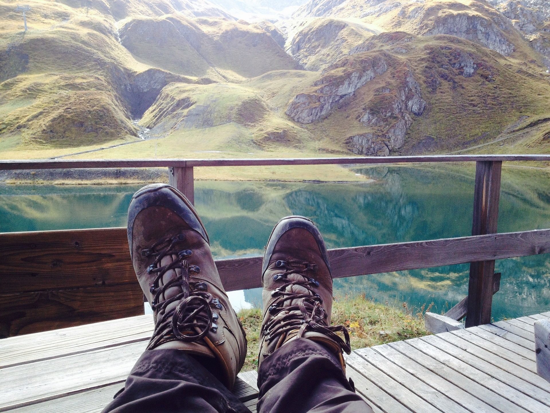 Scarponi, Montagne, Terrazza, Lago, Full HD, schermata di blocco iPad