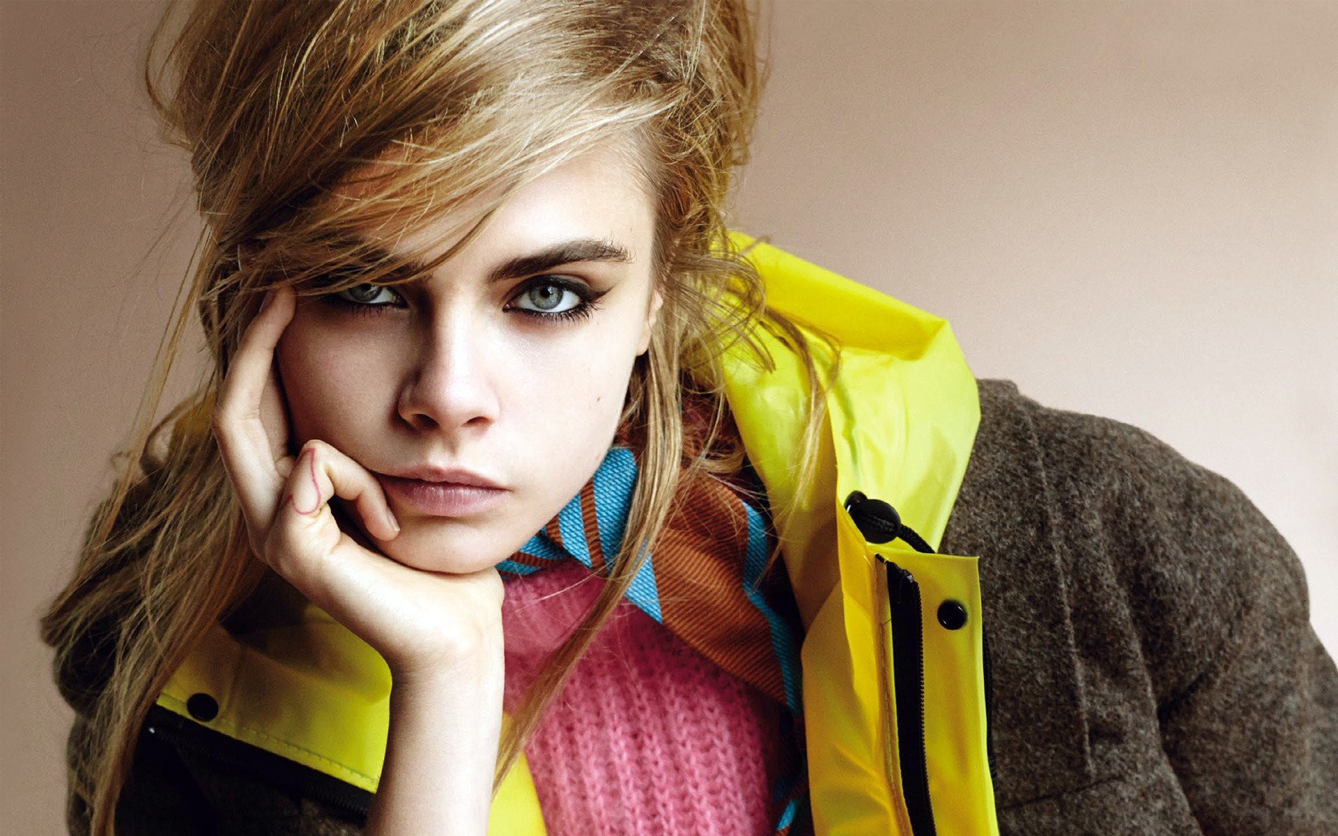 Cara Delevingne, Giacca gialla, Moda, Ritratto, 16:10 Full HD, sfondo widescreen