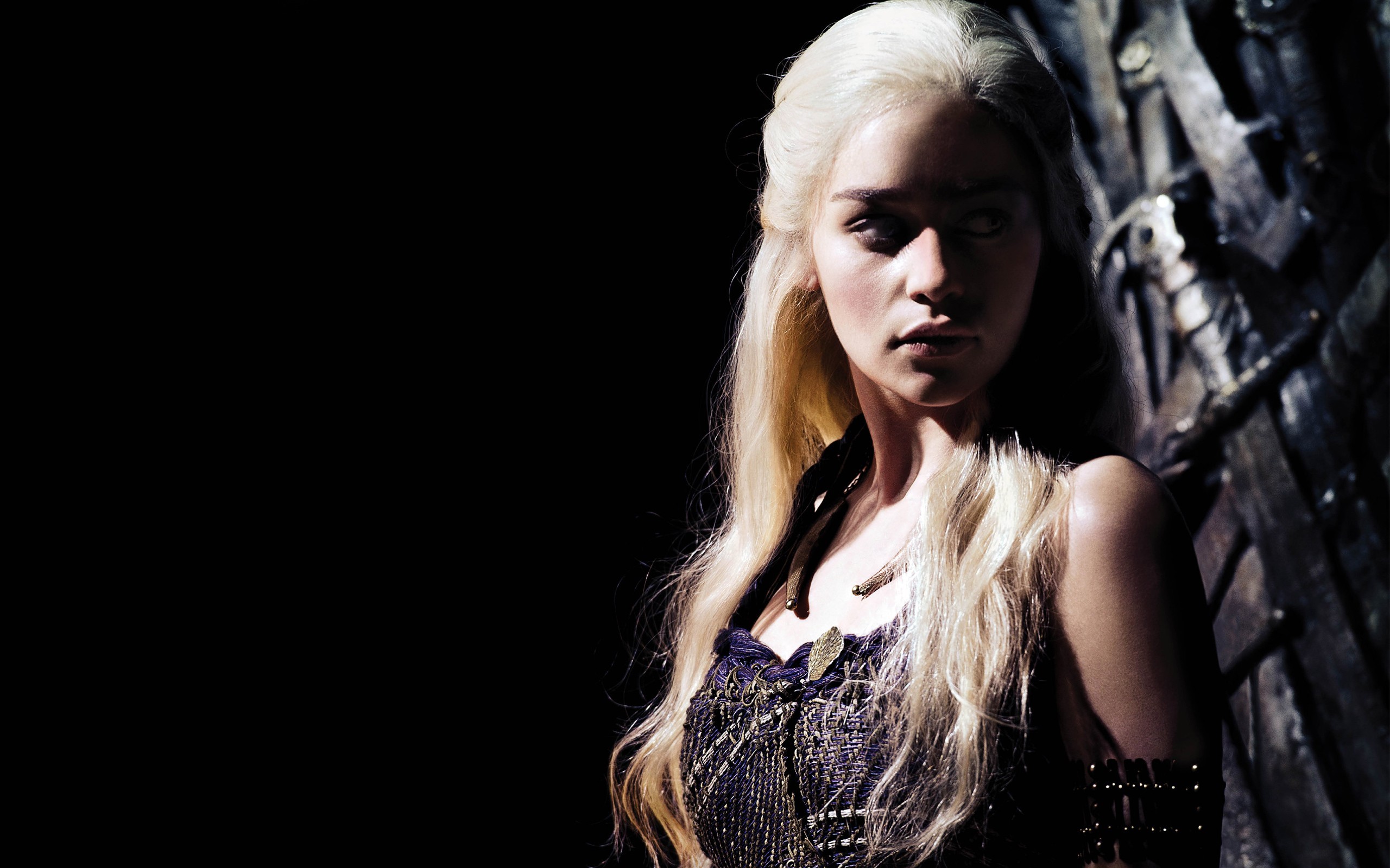 Il Trono di Spade, Daenerys Targaryen, Emilia Clarke, Ritratto, Sfondo nero, wallpaper 2K