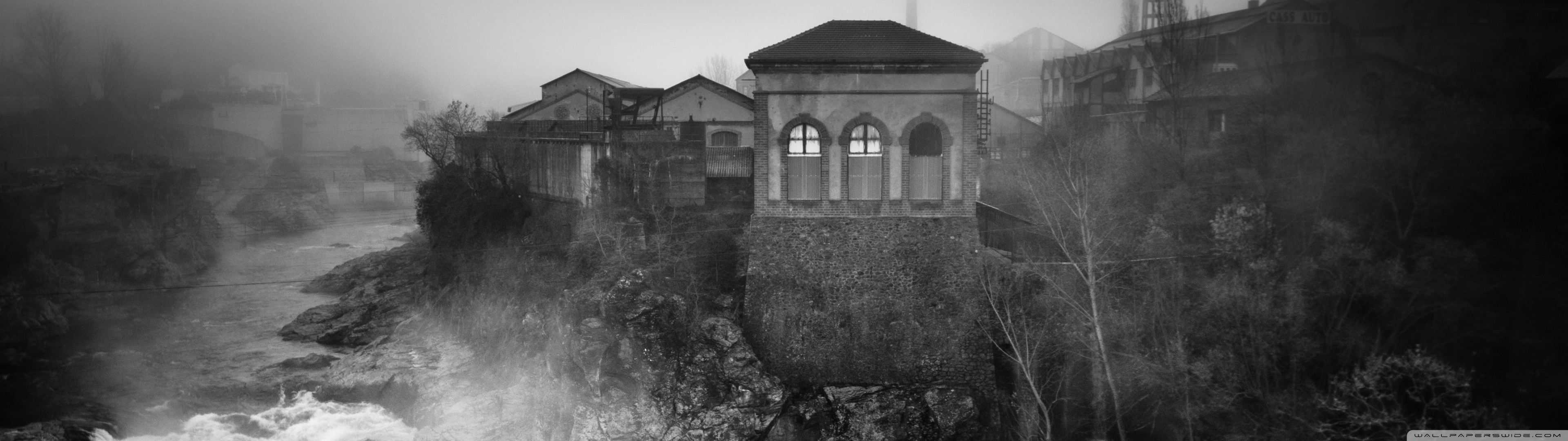 Villa abbandonata, Fiume, Nebbia, Bianco e nero, 32:9 Full HD, sfondo widescreen