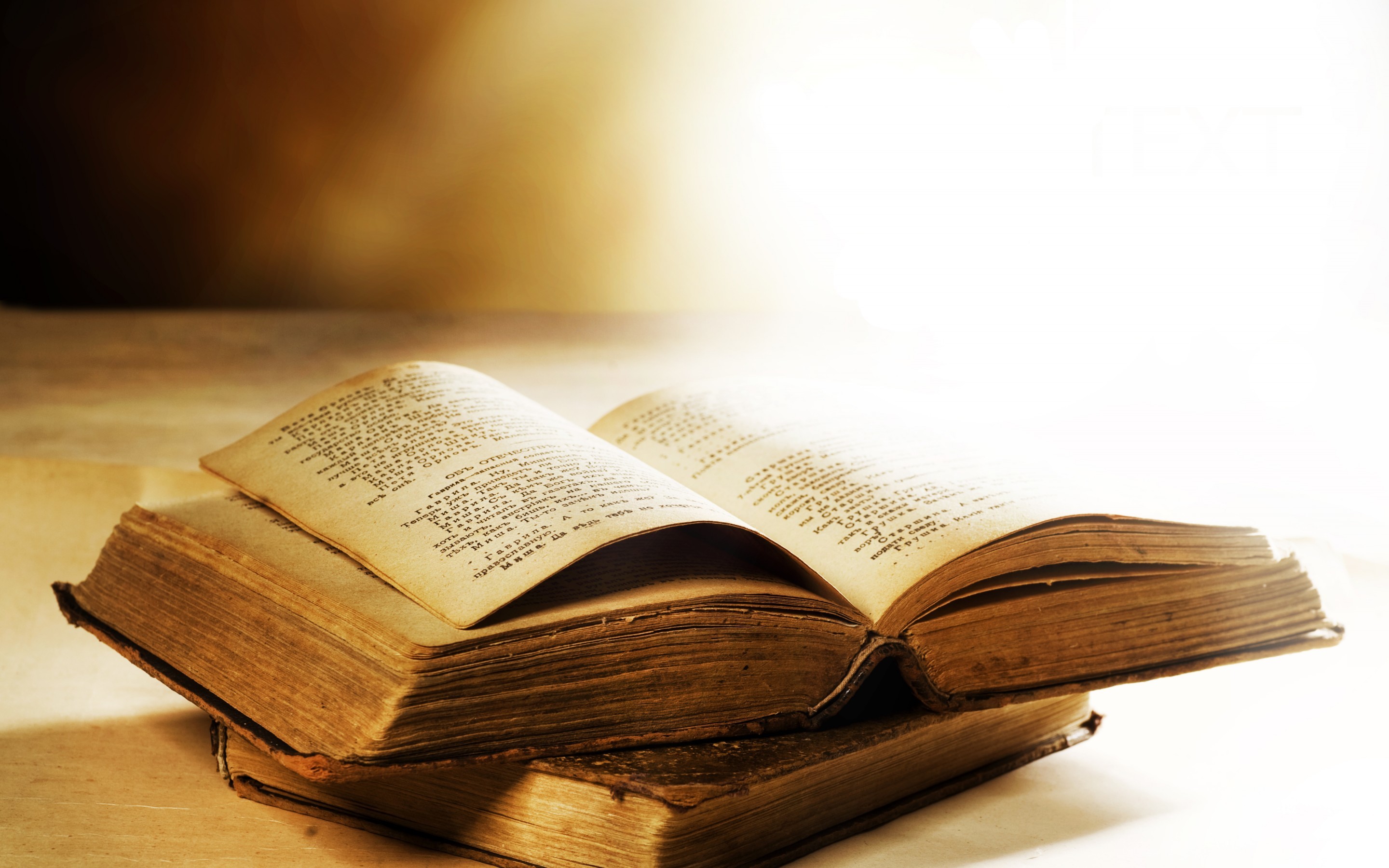 Libro antico, Libro aperto, Luce calda, 16:10 2K, sfondo widescreen