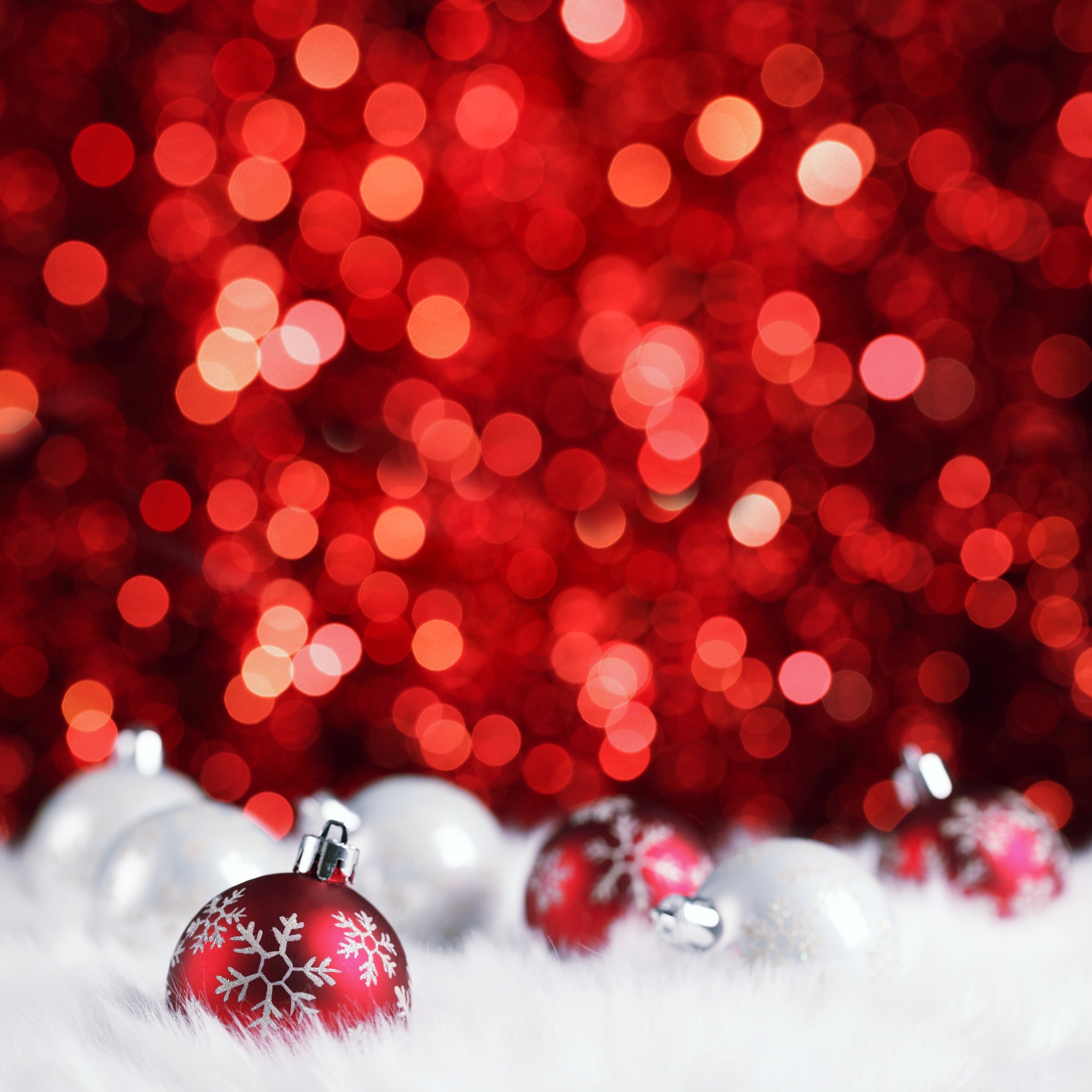 Bokeh rosso, Palline di Natale, Neve, Luci, sfondo per iPad e tablet