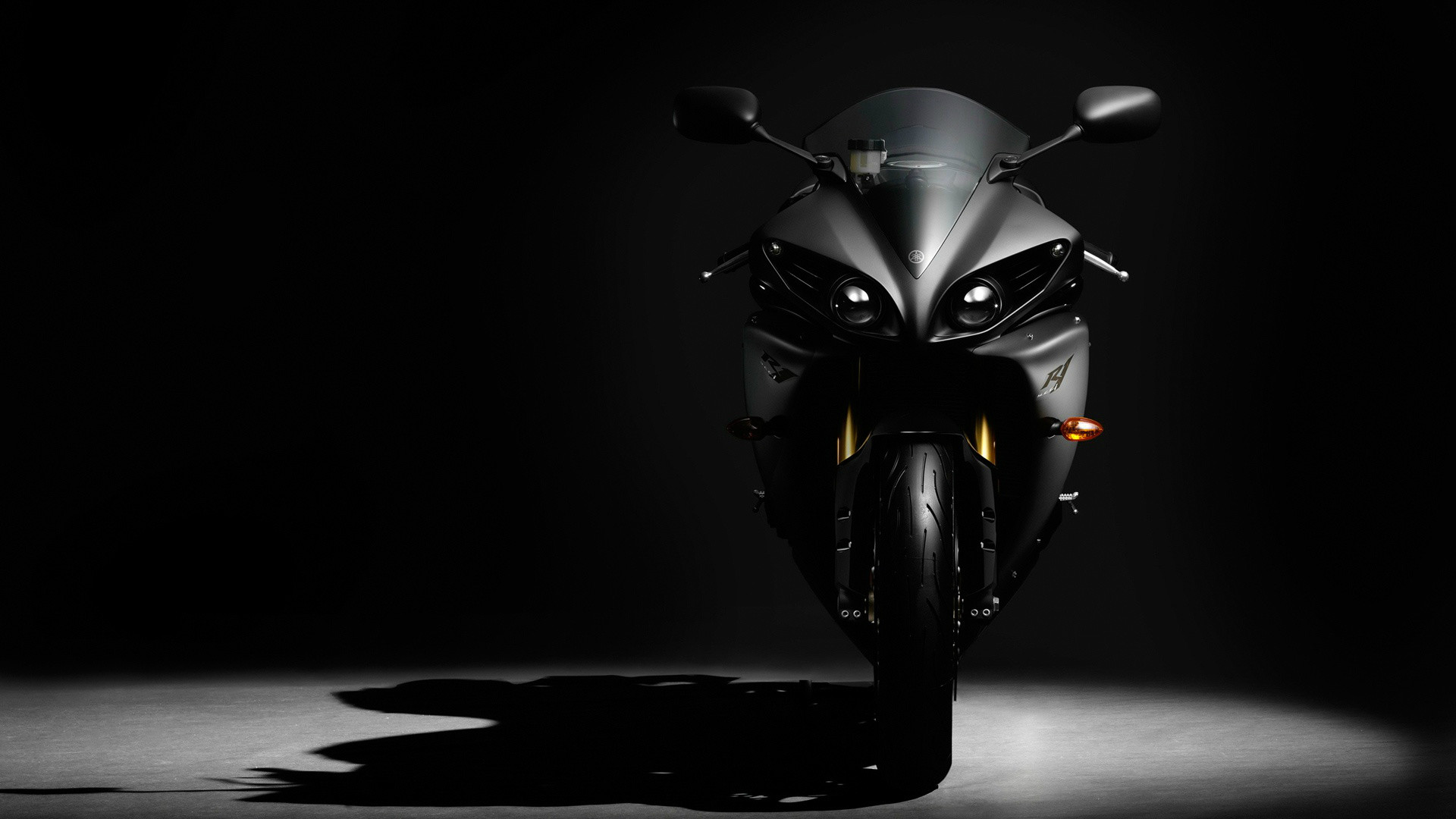 Moto sportiva, Yamaha YZF-R1, Riflettore, Sfondo nero, 16:9 Full HD, wallpaper widescreen