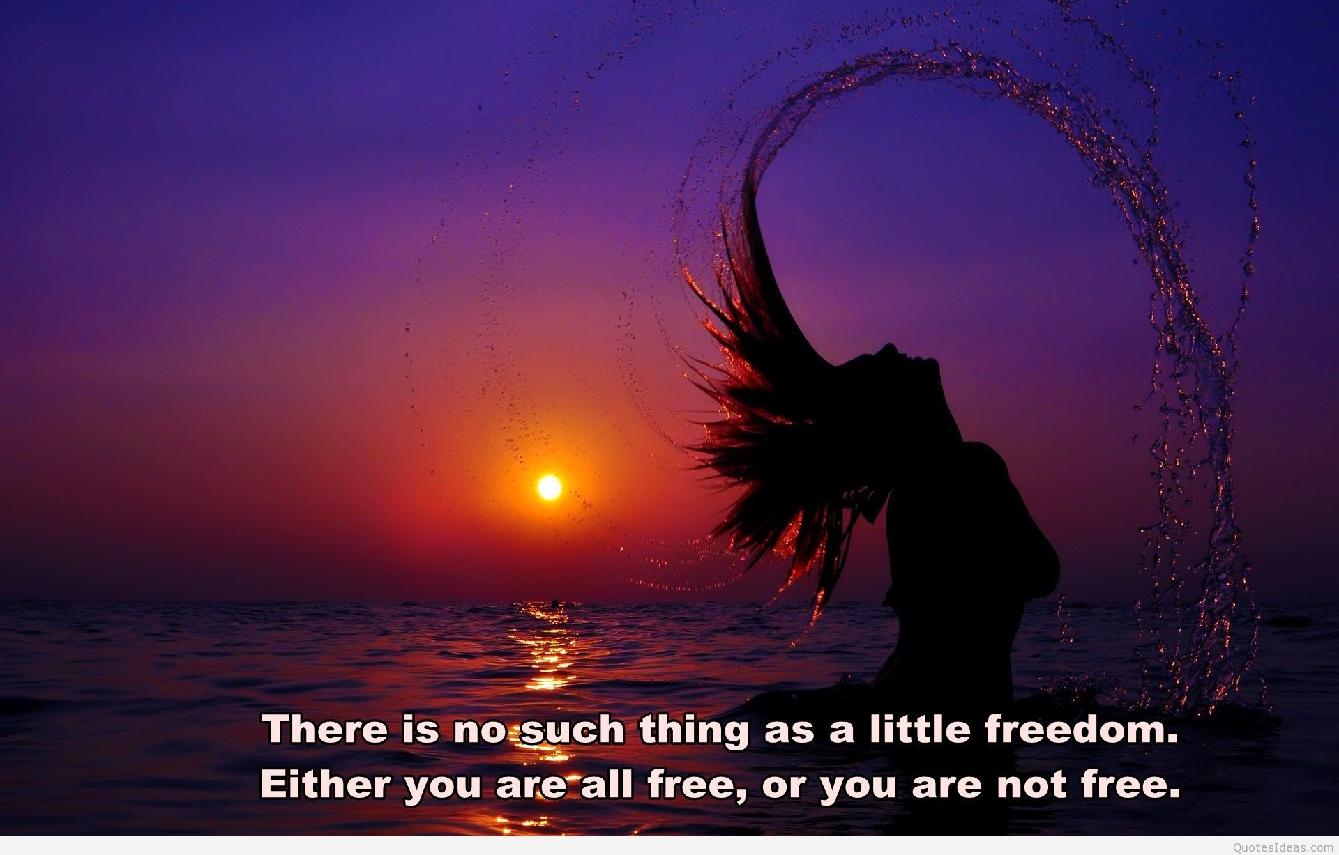 Citazione, Ragazza, Capelli bagnati, Spruzzi d'acqua, Tramonto, Mare, sfondo desktop Full HD