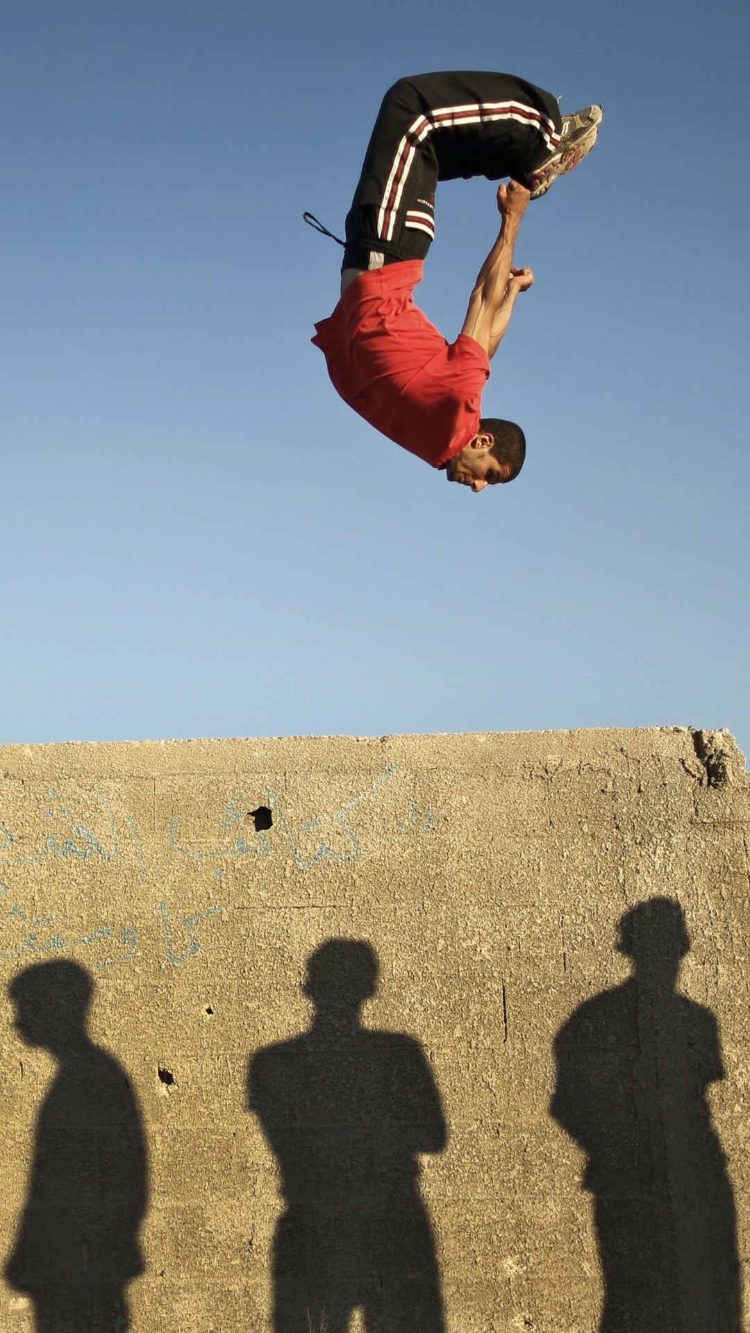 Parkour, Salto mortale, Ombre, Cielo, Full HD, wallpaper per smartphone