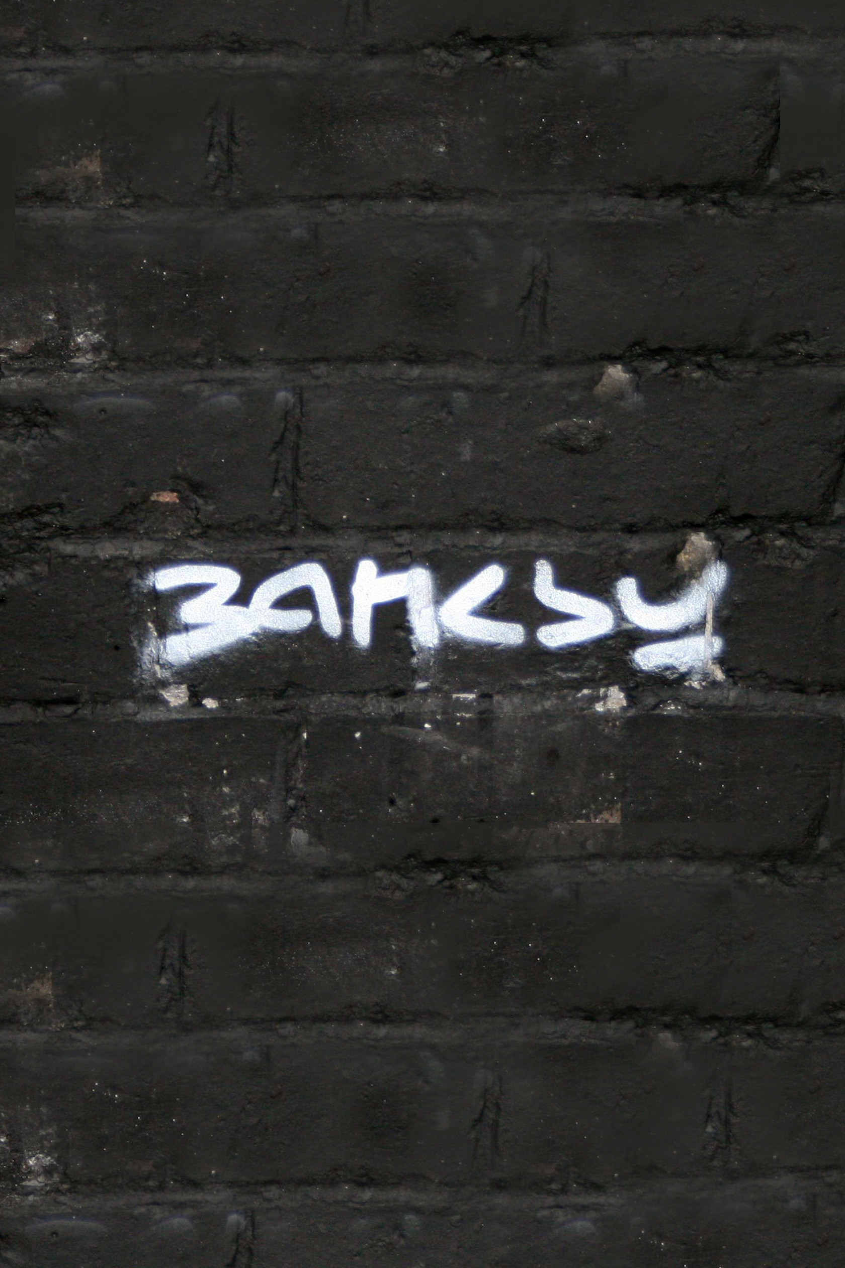 Banksy, Firma, Graffiti, Muro di mattoni, QHD+, sfondo per smartphone