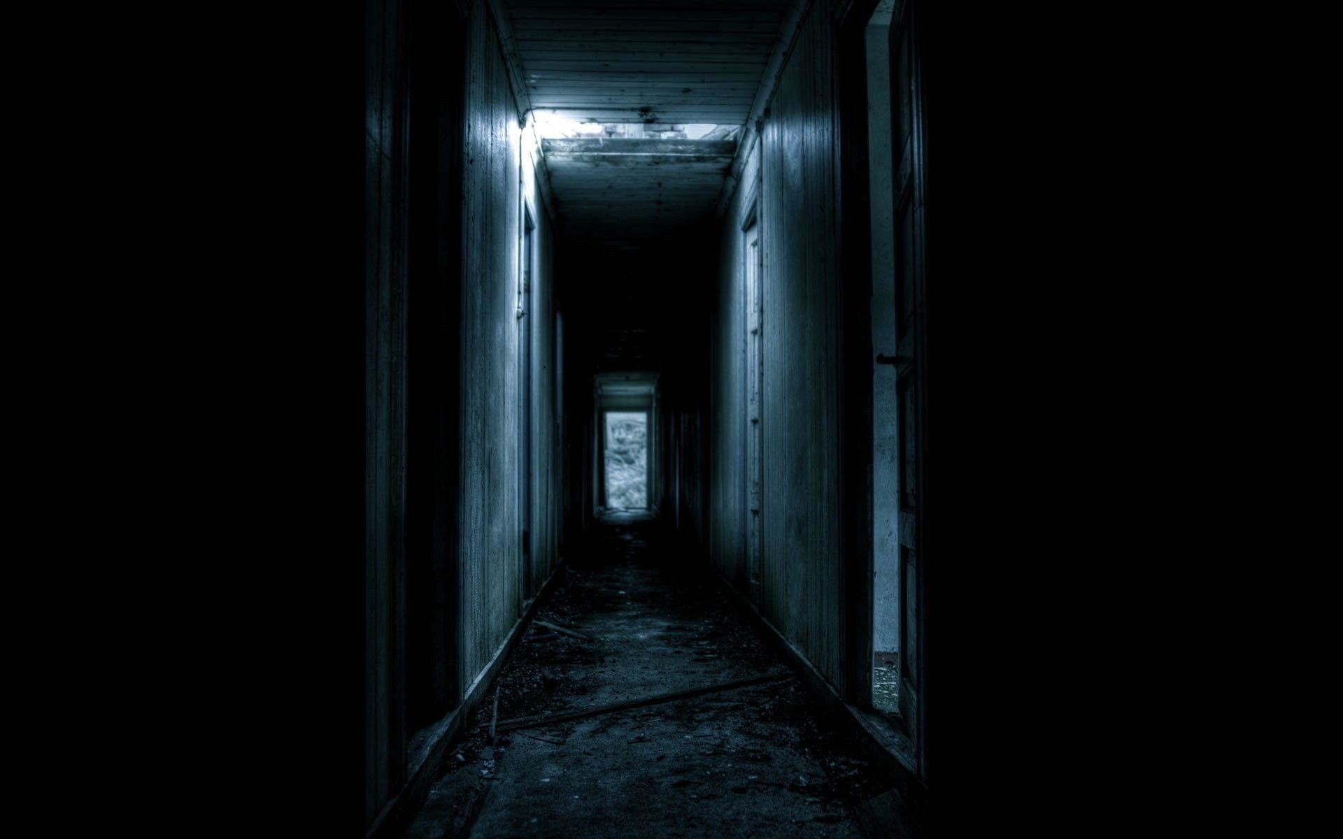 Corridoio buio, Edificio abbandonato, Luce in fondo, Horror, 16:10 Full HD, sfondo widescreen