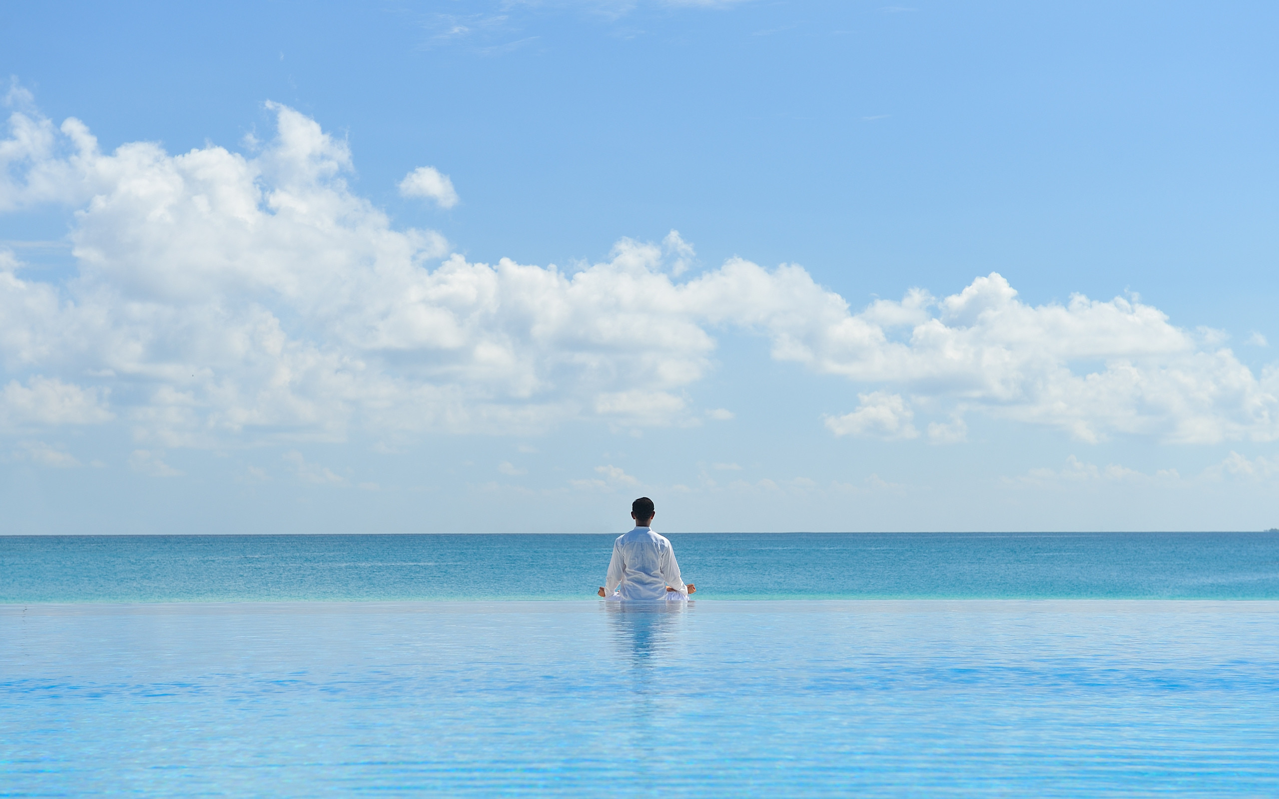Meditazione, Mare, Orizzonte, Cielo azzurro, Nuvole, 2560x1600, sfondo per PC