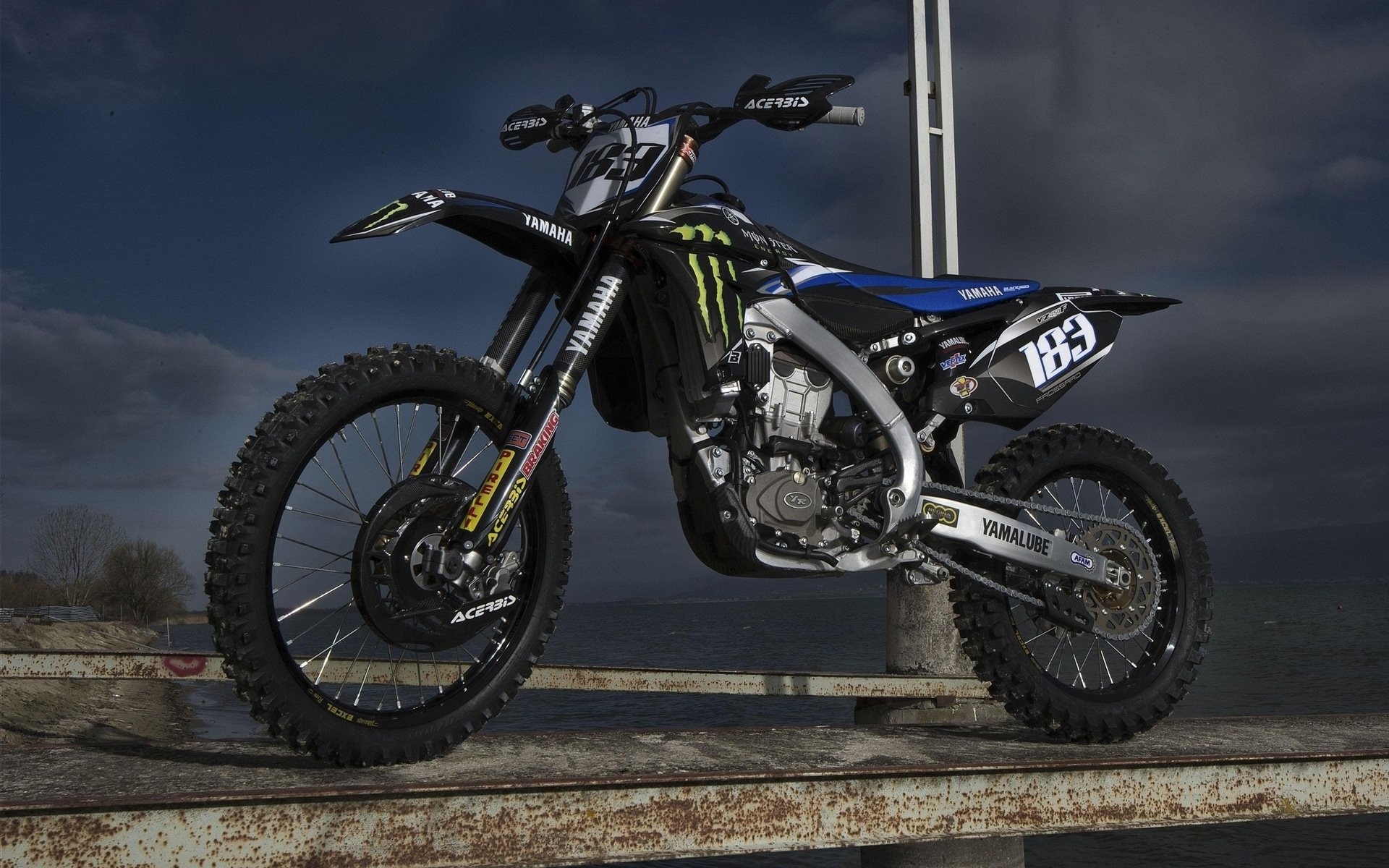 Yamaha YZ, Monster Energy, Moto da cross, Cielo tempestoso, Full HD, wallpaper per PC