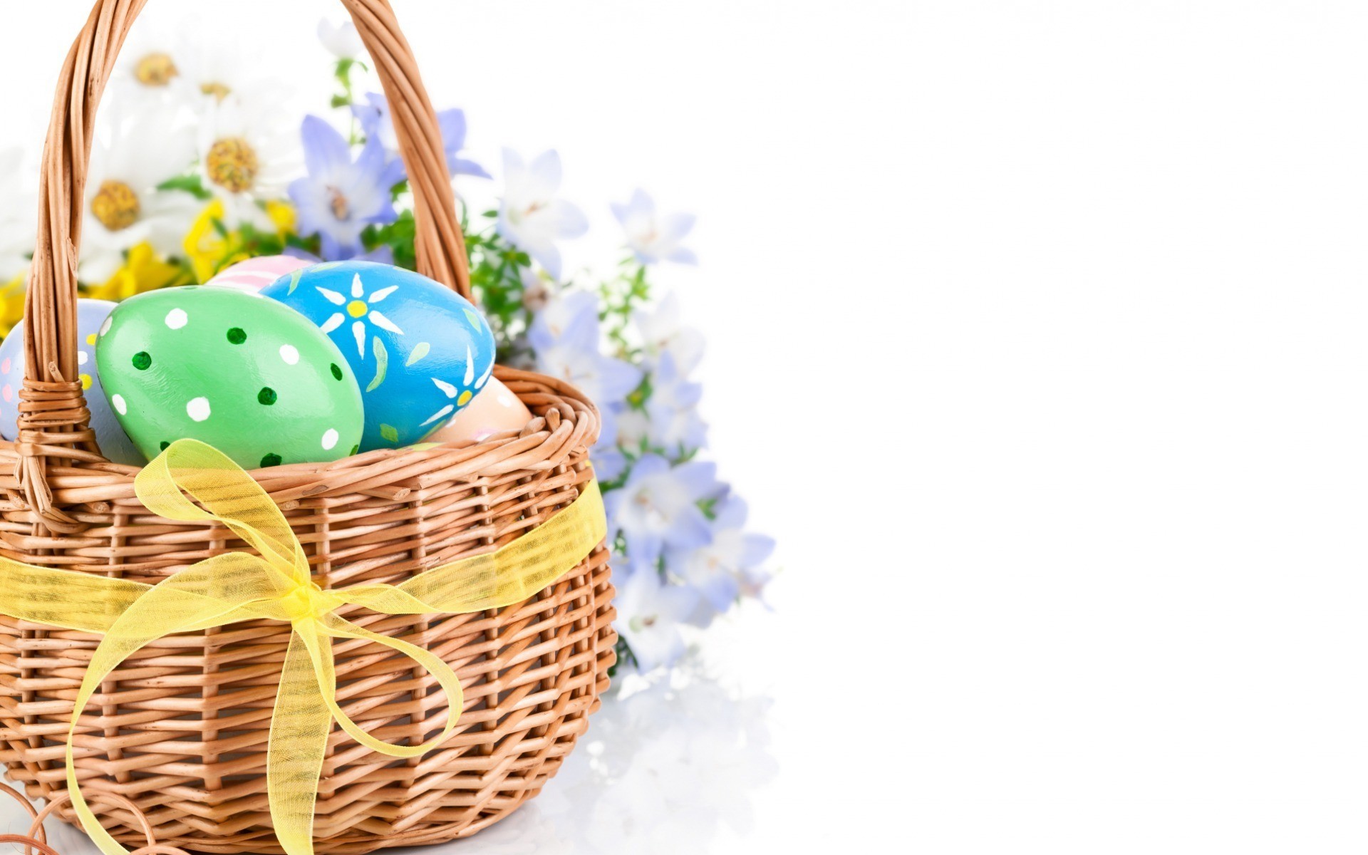 Cestino pasquale, Uova di Pasqua, Fiocco giallo, Sfondo bianco, 16:10 Full HD, wallpaper widescreen