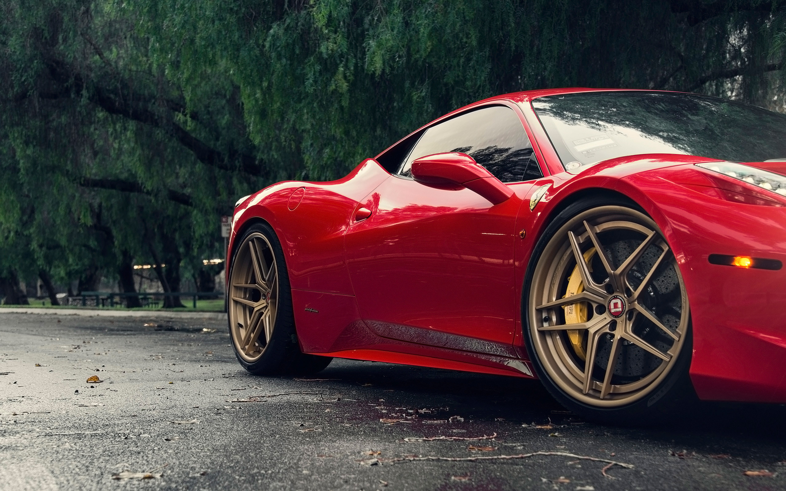 Ferrari 458 Italia, Cerchi dorati, Rosso, 2K, sfondo per PC e portatile