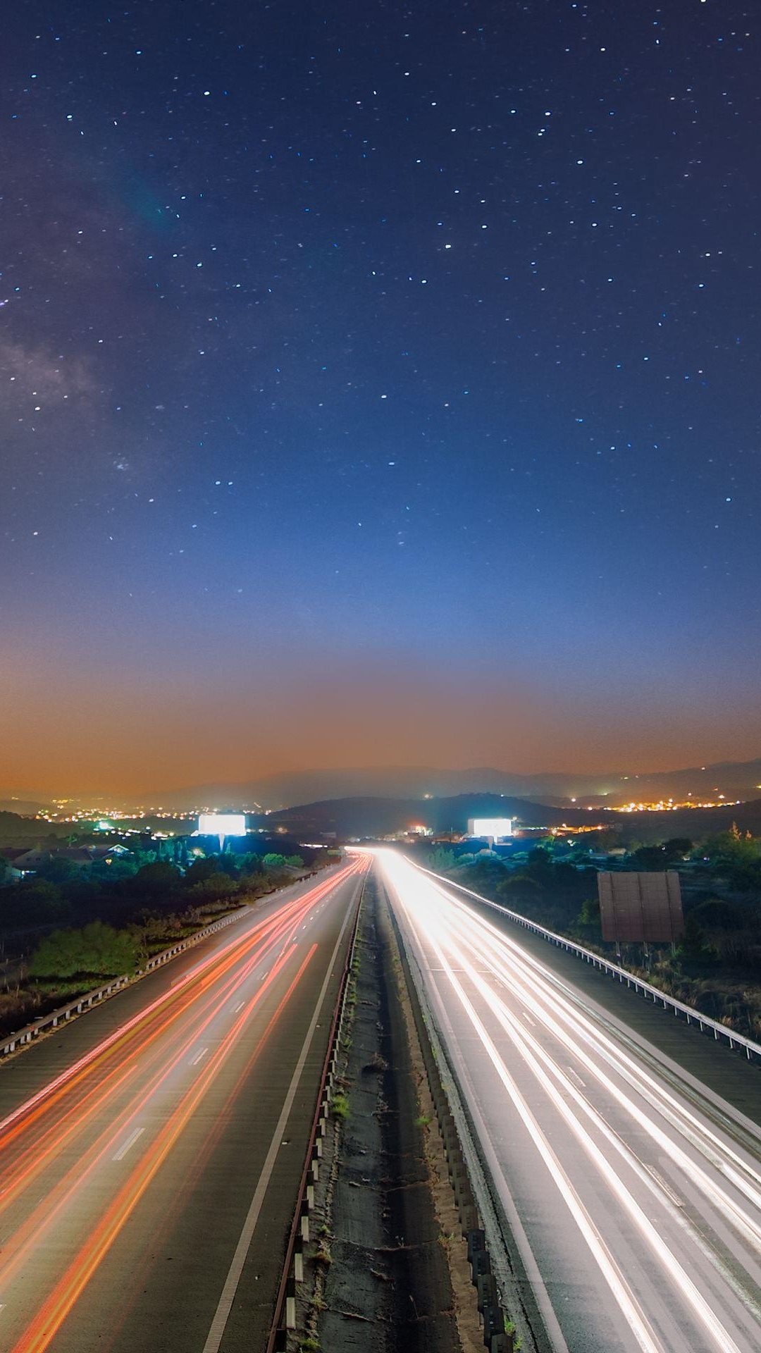 Autostrada, Scie luminose, Notte, Lunga esposizione, Cielo stellato, immagine di sfondo iPhone 4K