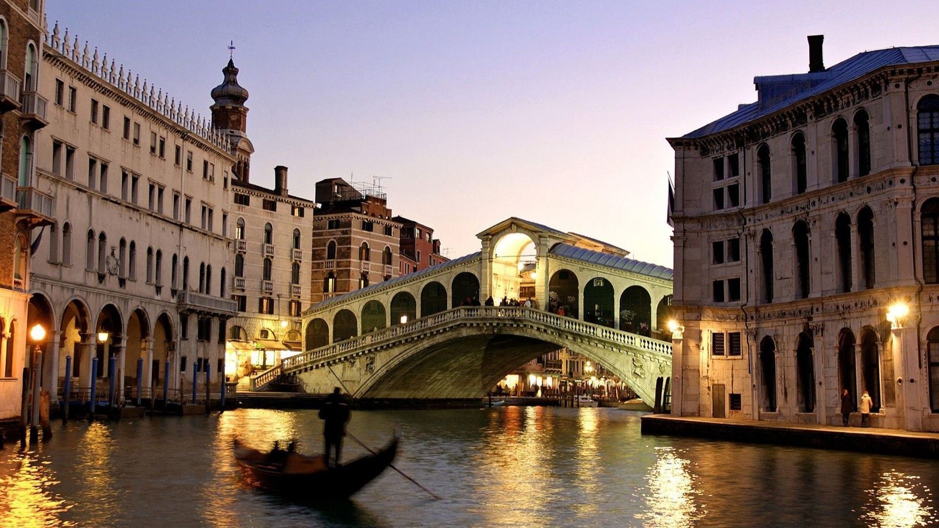 Ponte di Rialto, Canal Grande, Venezia, Gondola, Crepuscolo, 1920x1080, sfondo per PC