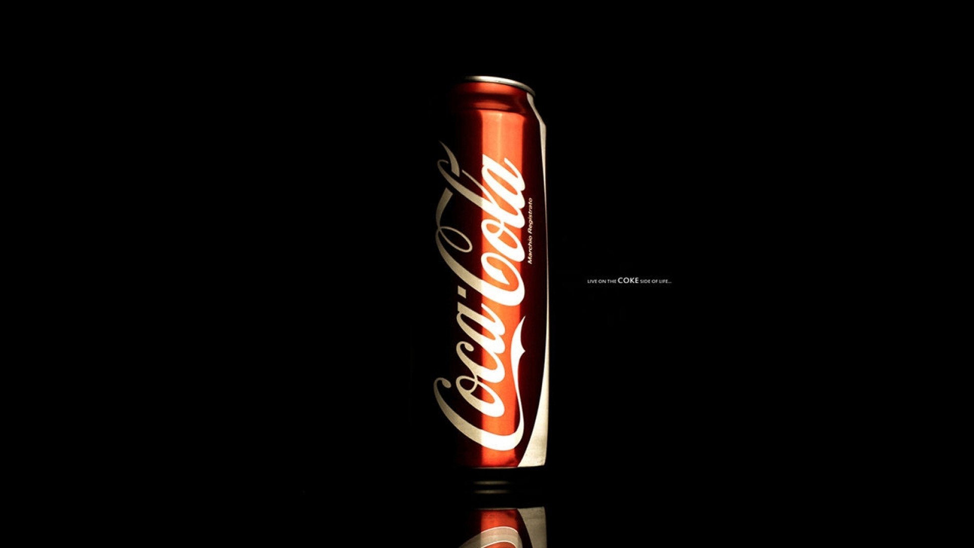 Coca-Cola, Lattina, Sfondo nero, Minimalismo, Full HD, wallpaper per portatile