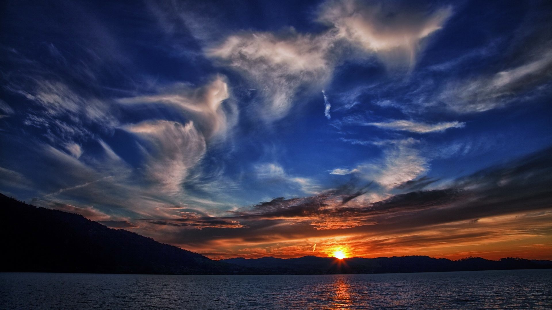 Tramonto, Lago, Nuvole, Colline, Full HD, sfondo Windows 11