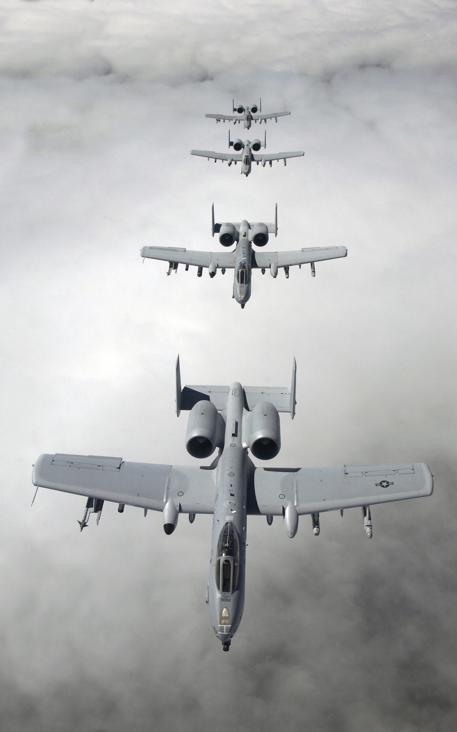 A-10 Thunderbolt II, Formazione, Nuvole, QHD+, sfondo verticale per cellulare