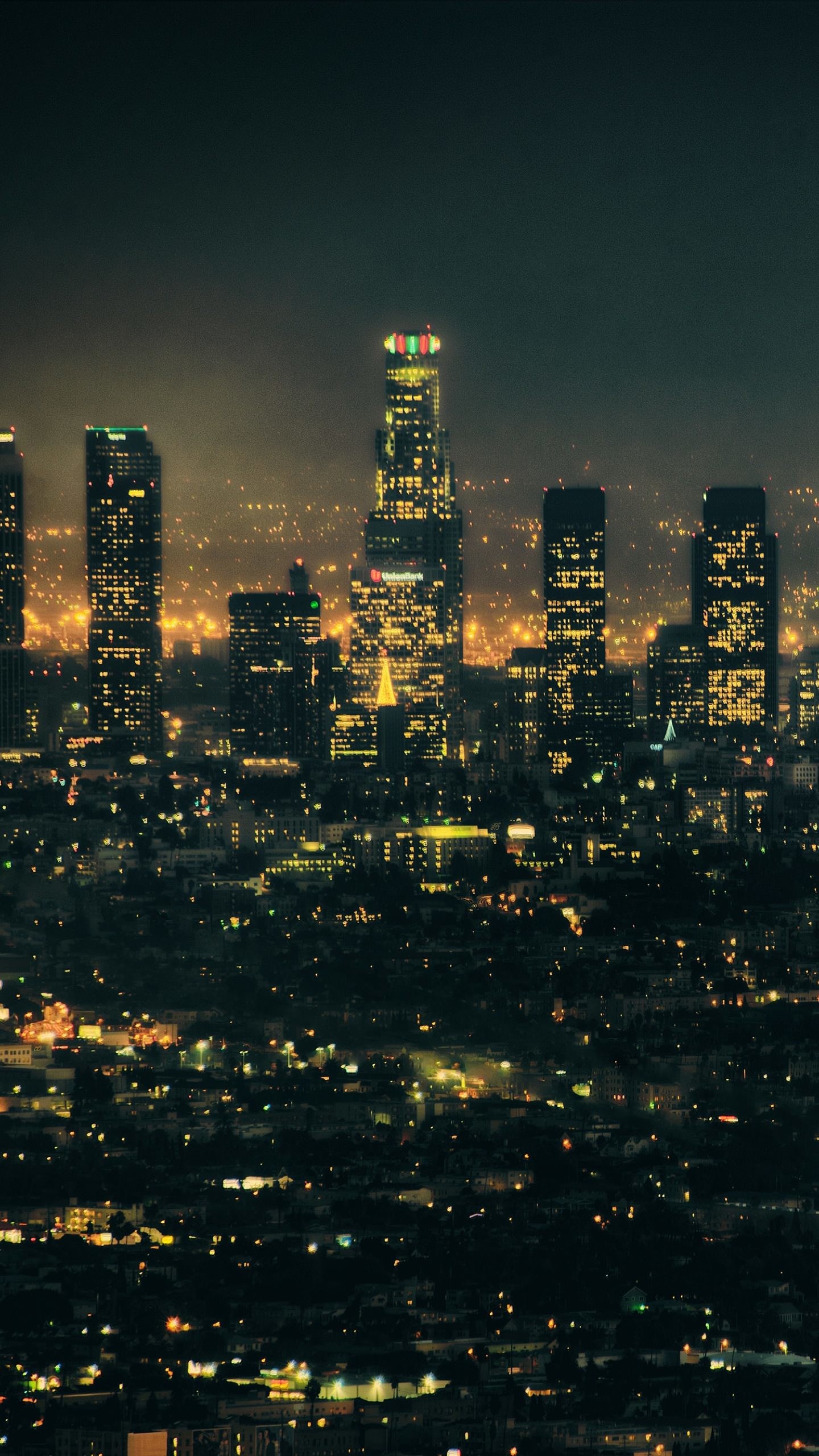 Skyline, Città notturna, Luci, QHD+, sfondo per smartphone