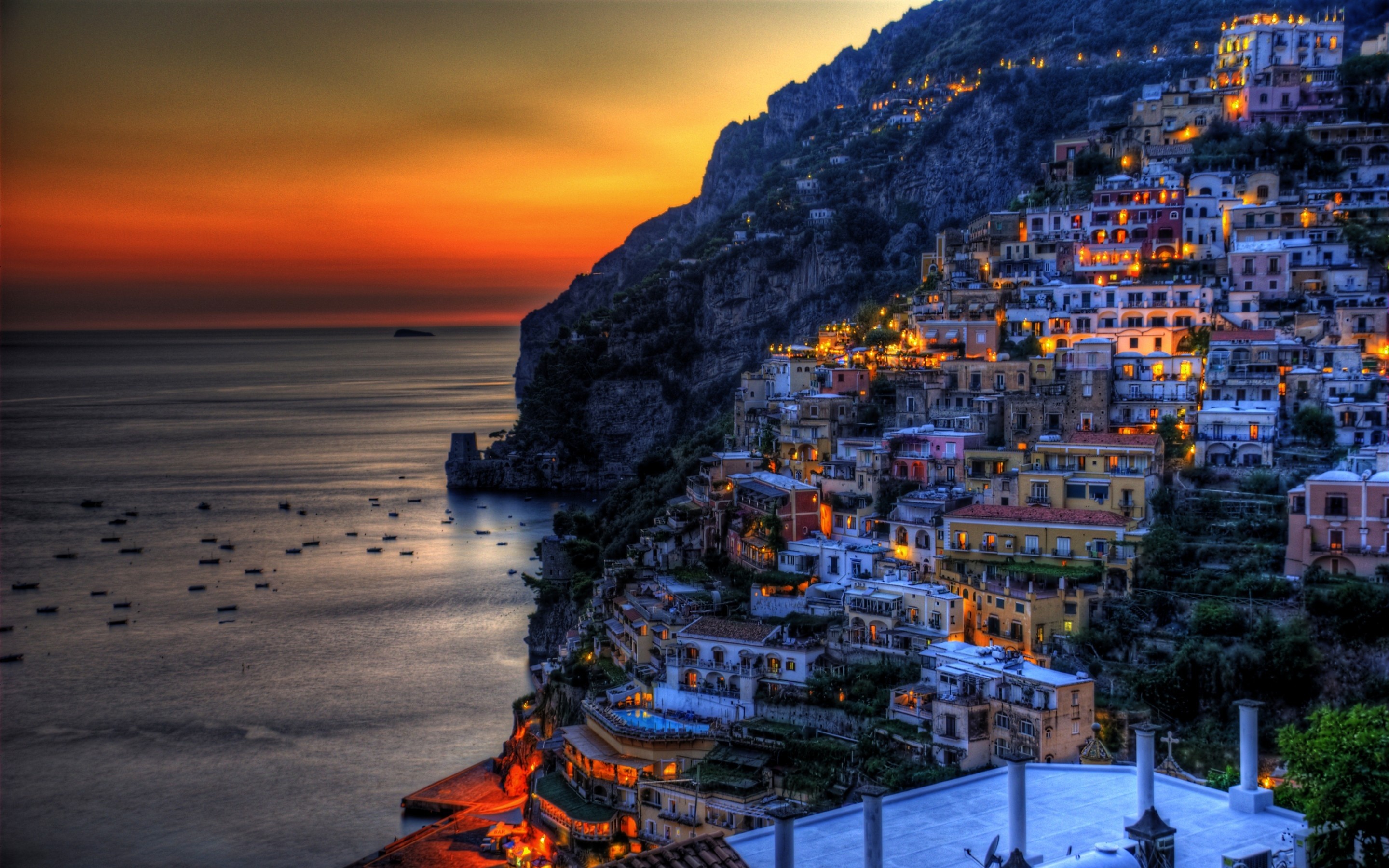 Positano, Costiera Amalfitana, Tramonto, Luci della sera, 16:10 2K, sfondo widescreen