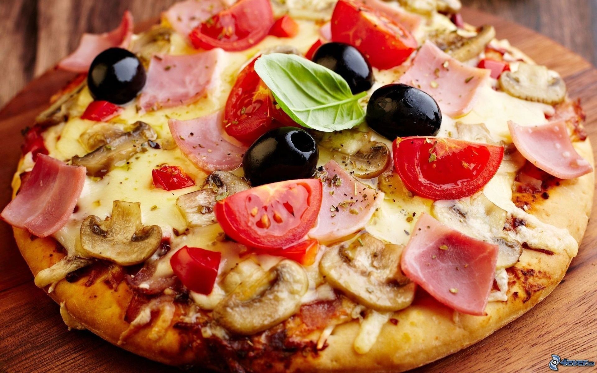 Pizza, Prosciutto, Olive nere, Funghi, Basilico, 1920x1200, sfondo MacBook Pro