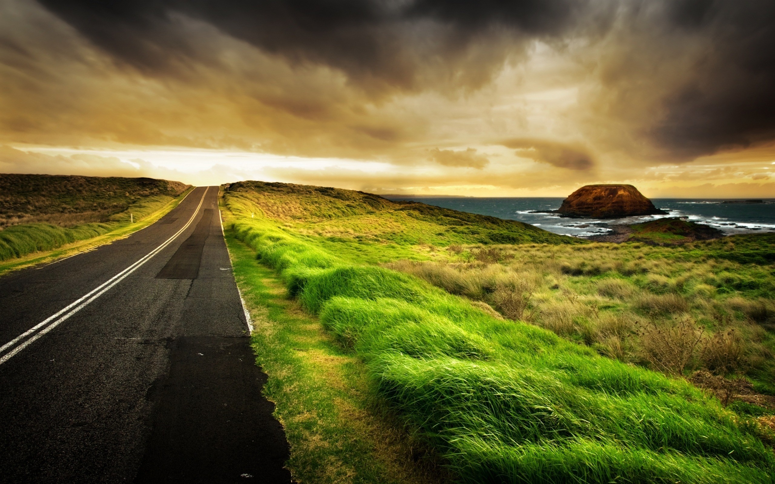 Strada costiera, Nuvole, Erba, Mare, Tramonto, 16:10 2K, sfondo widescreen