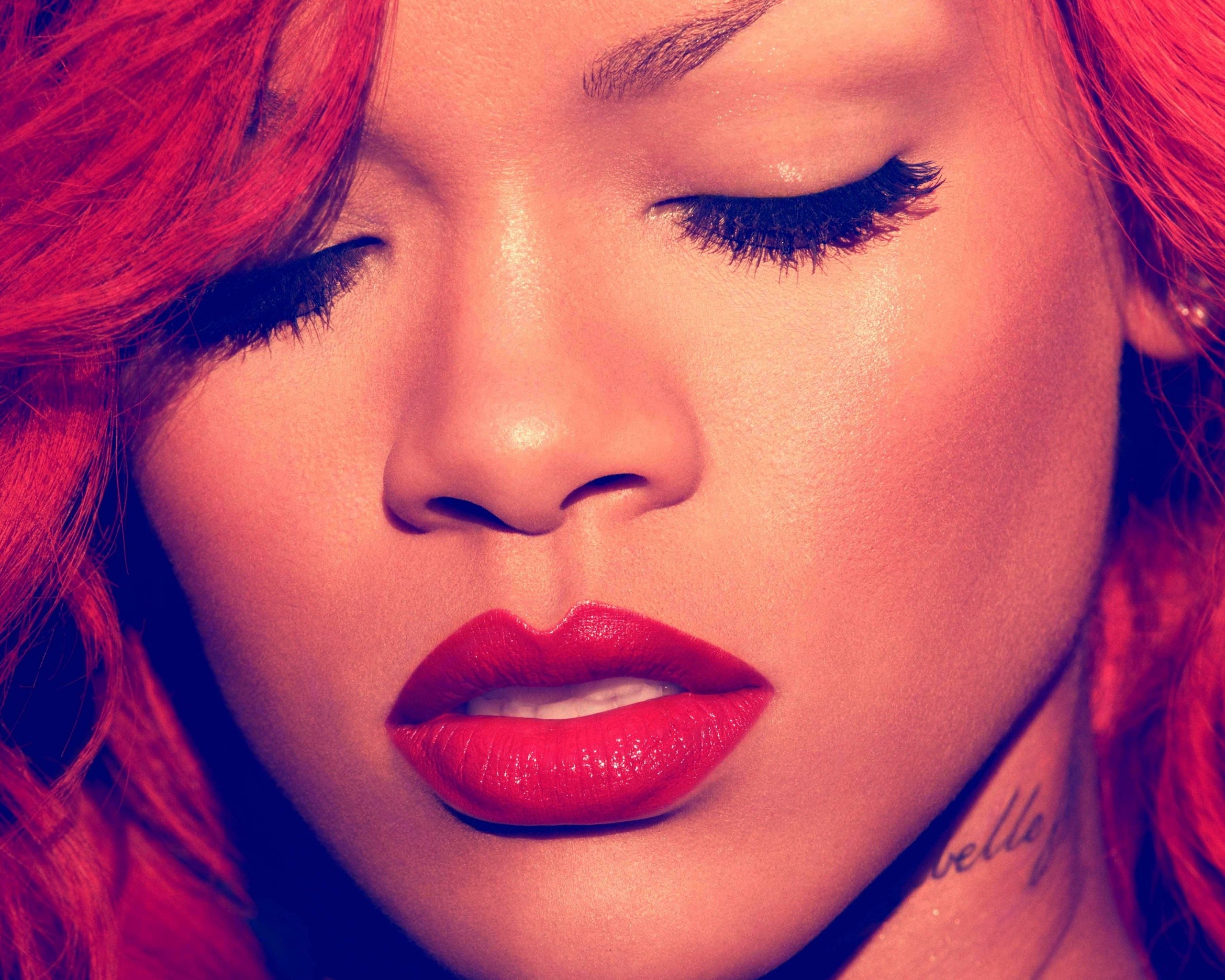 Rihanna, Loud, Copertina album, Capelli rossi, Labbra rosse, 2K, sfondo per PC