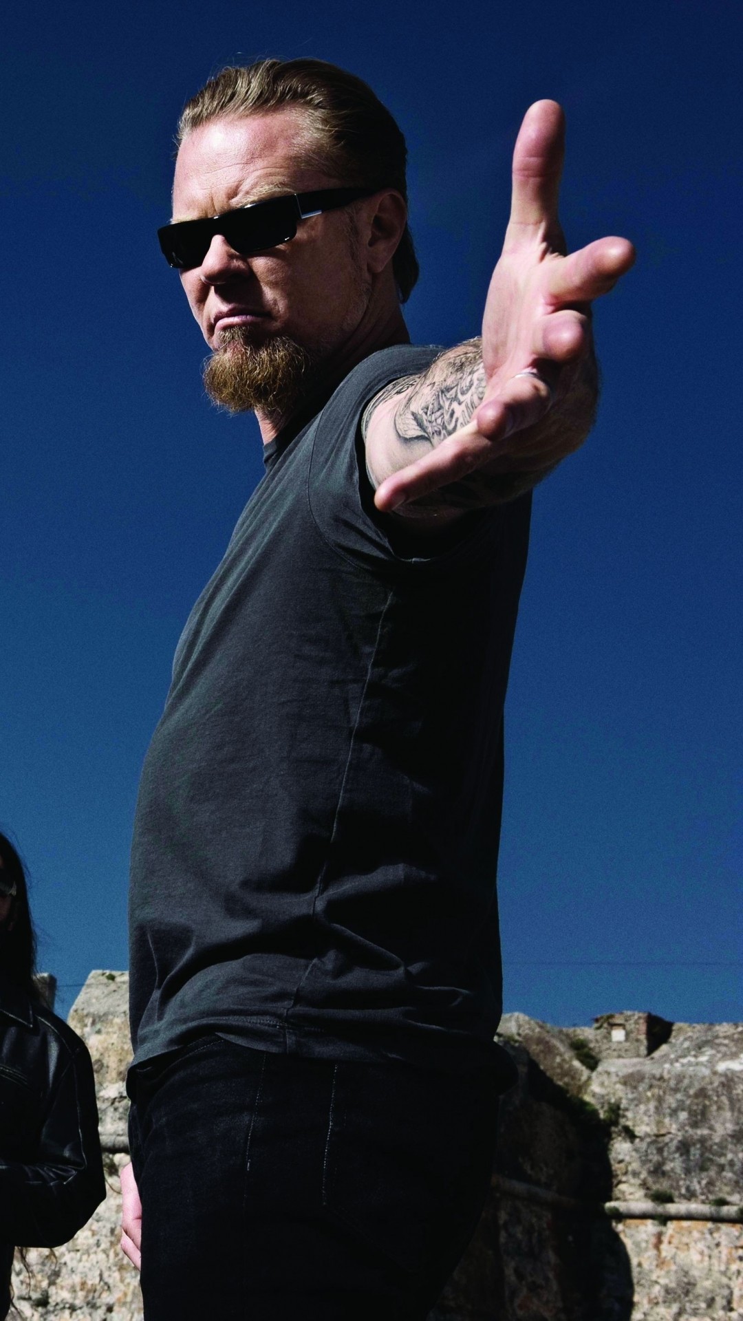 James Hetfield, Metallica, Occhiali da sole, Cielo azzurro, 1080x1920, schermata di blocco iPhone