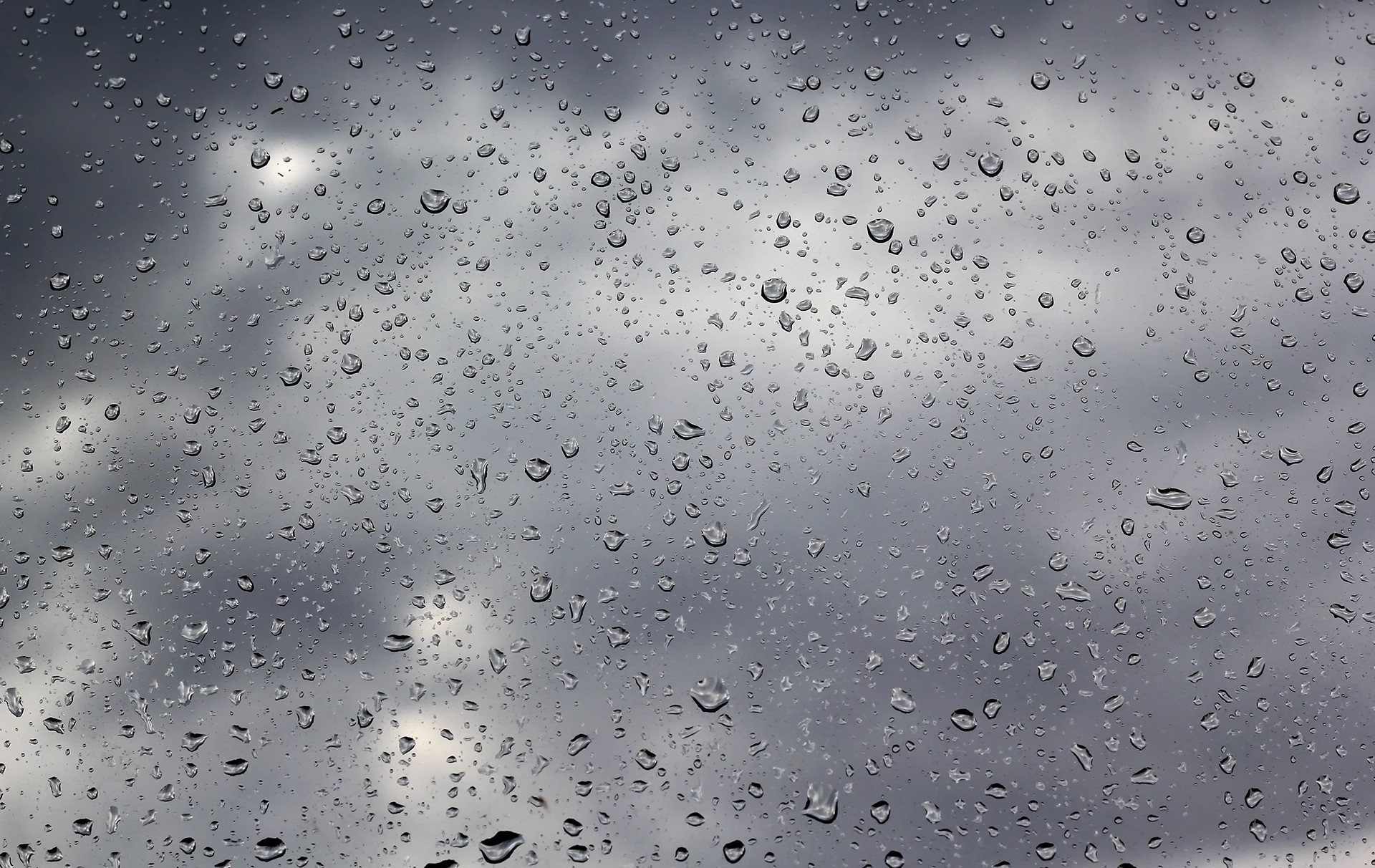 Gocce di pioggia, Vetro, Cielo grigio, Malinconia, 1920x1212, sfondo MacBook Pro