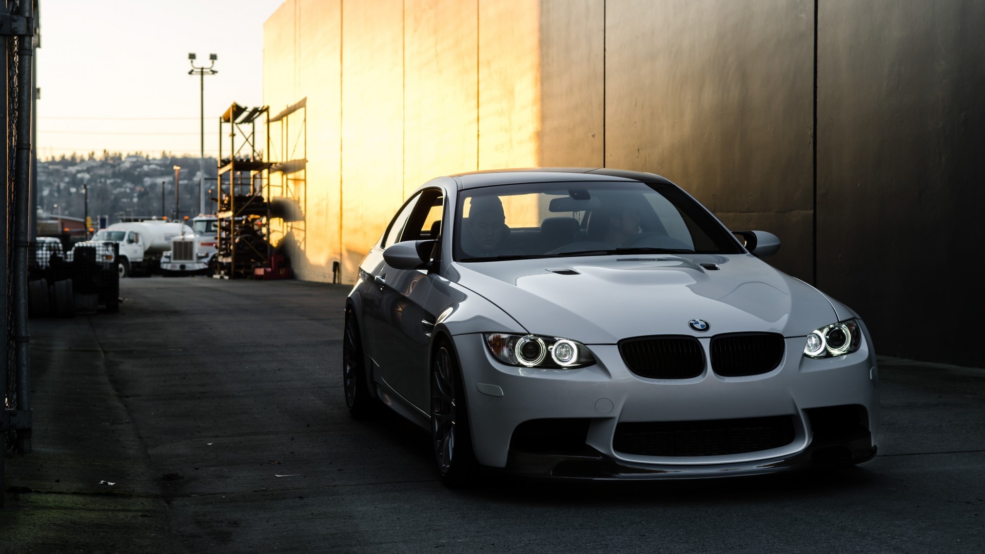 BMW M3 (E92), BMW, Argento, Tramonto, Città, Full HD 1080p, sfondo desktop