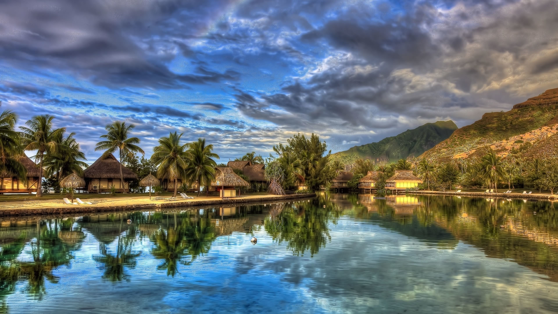 Resort tropicale, Palme, Laguna, Riflesso, Nuvole, Full HD 1080p, sfondo desktop