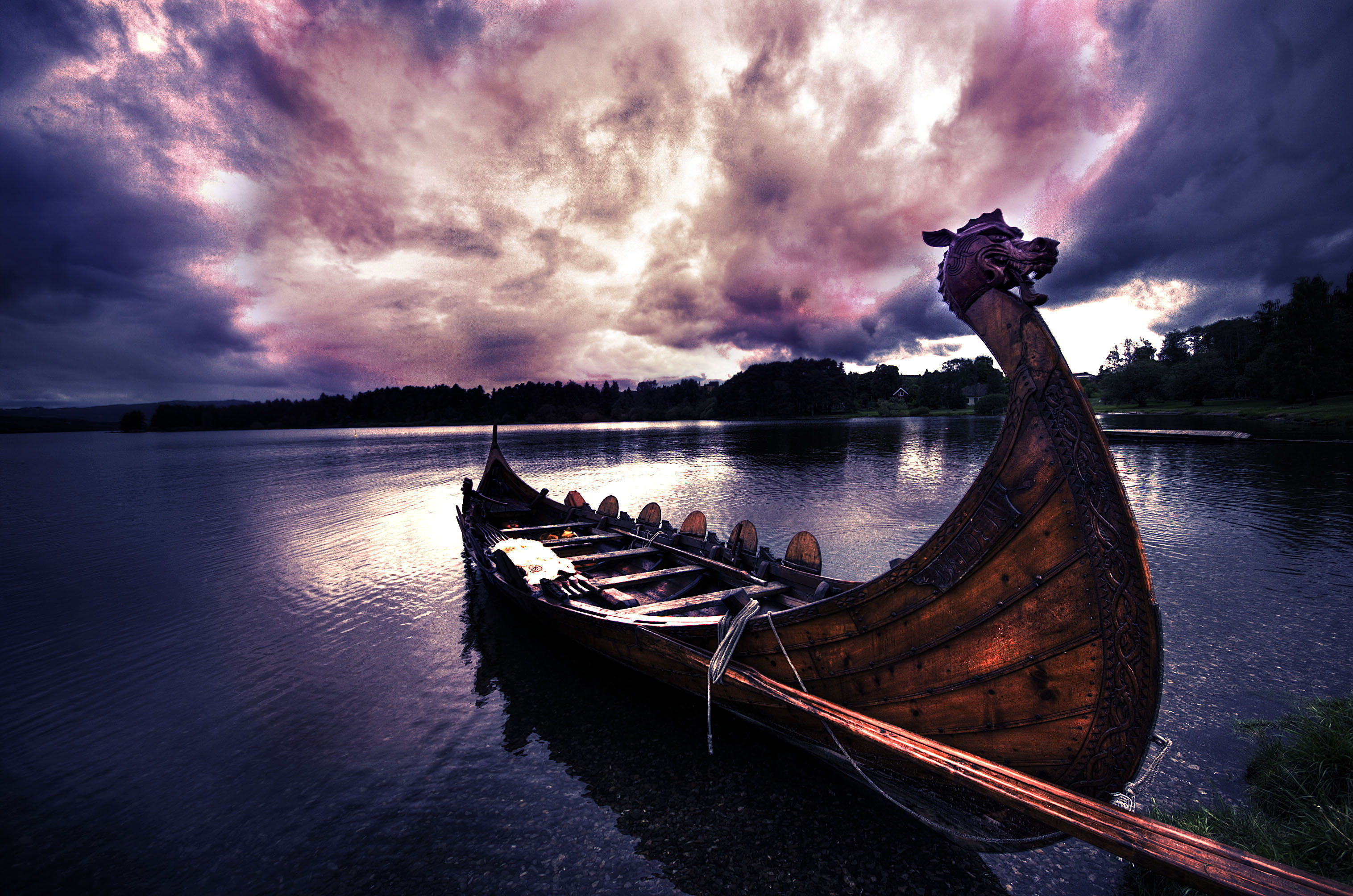 Drakkar, Lago, Cielo viola, Tramonto, 2K, sfondo desktop