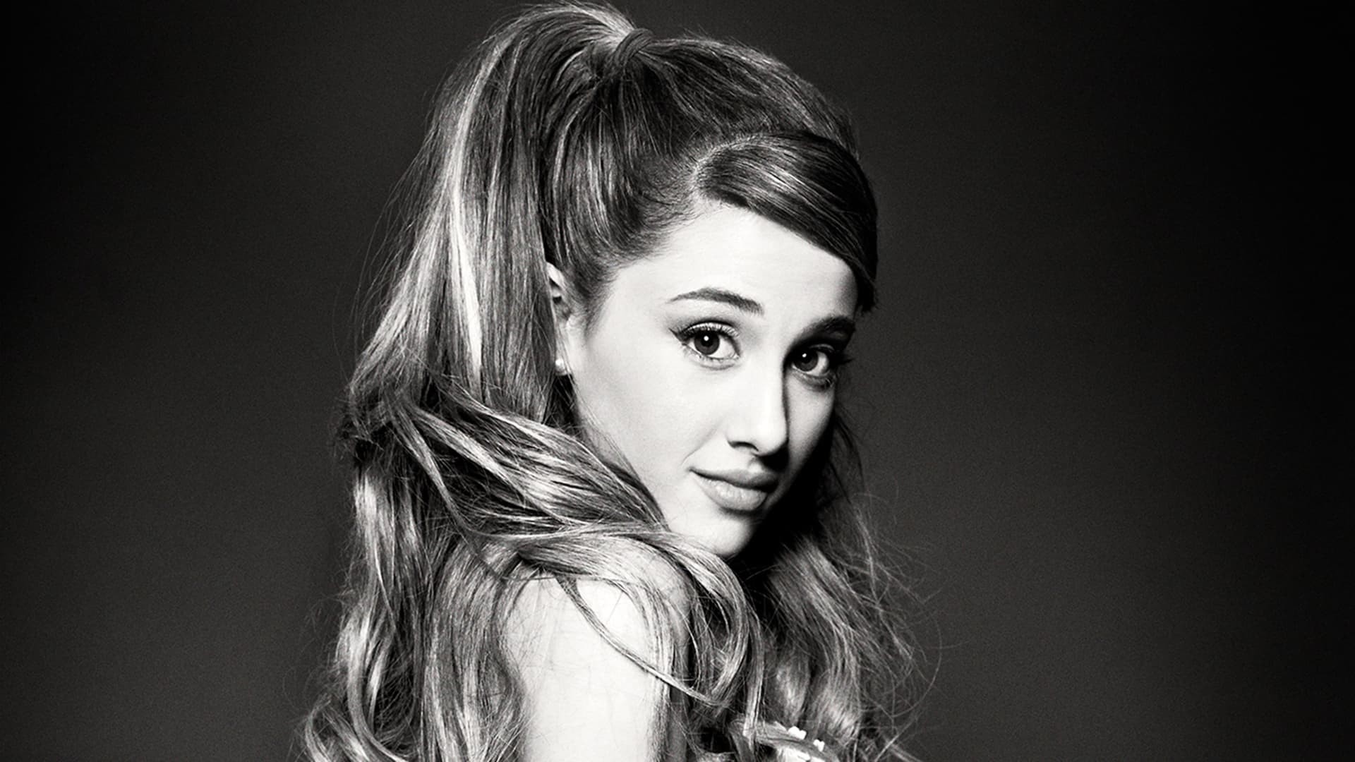 Ariana Grande, Bianco e nero, Coda di cavallo, Ritratto, 1920x1080, sfondo per PC