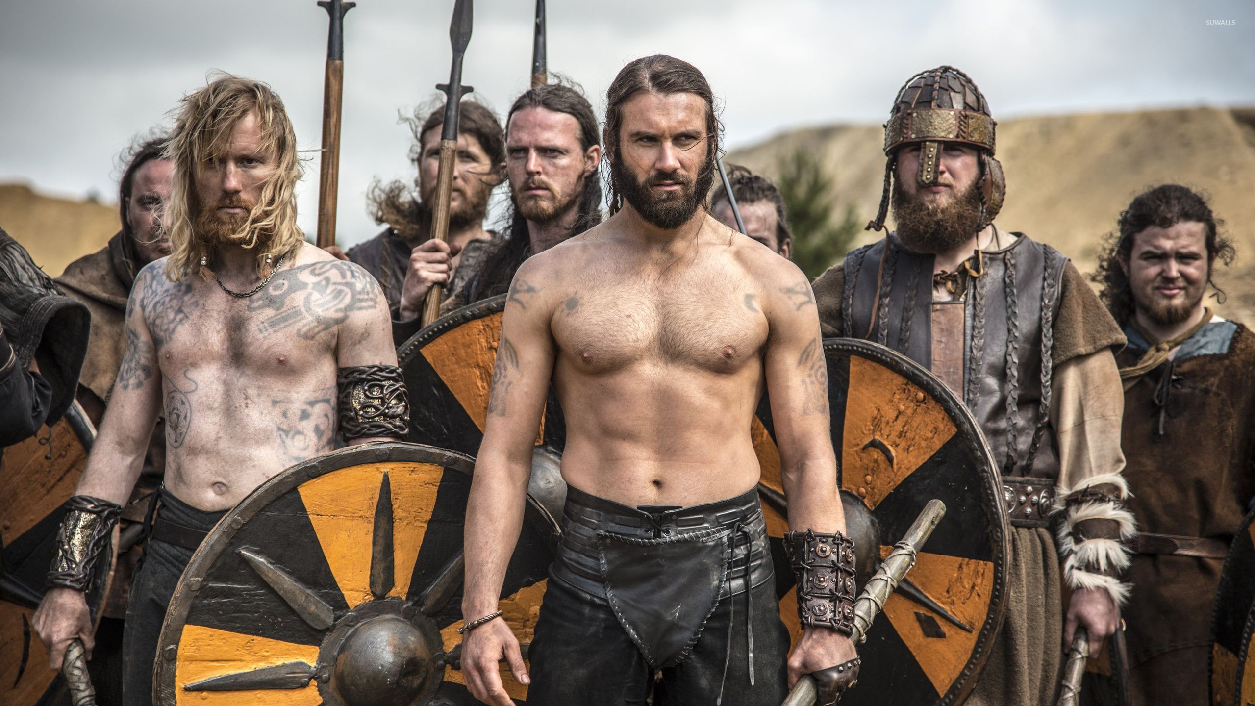 Rollo, Clive Standen, Guerrieri vichinghi, Vikings, Scudi, 16:9 2K, sfondo widescreen