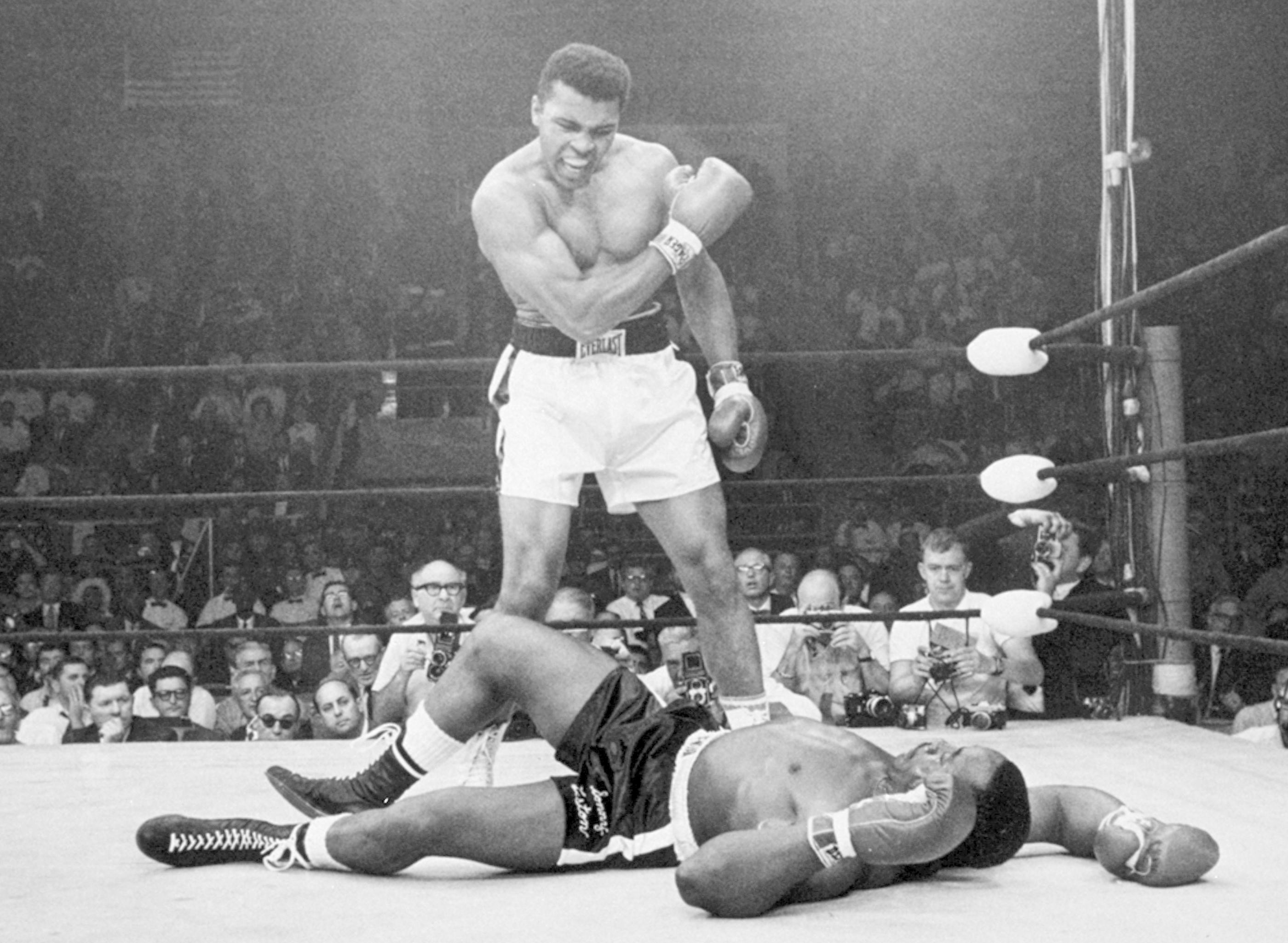 Muhammad Ali, Sonny Liston, Ali-Liston 1965, Bianco e nero, 2K, sfondo per PC e portatile