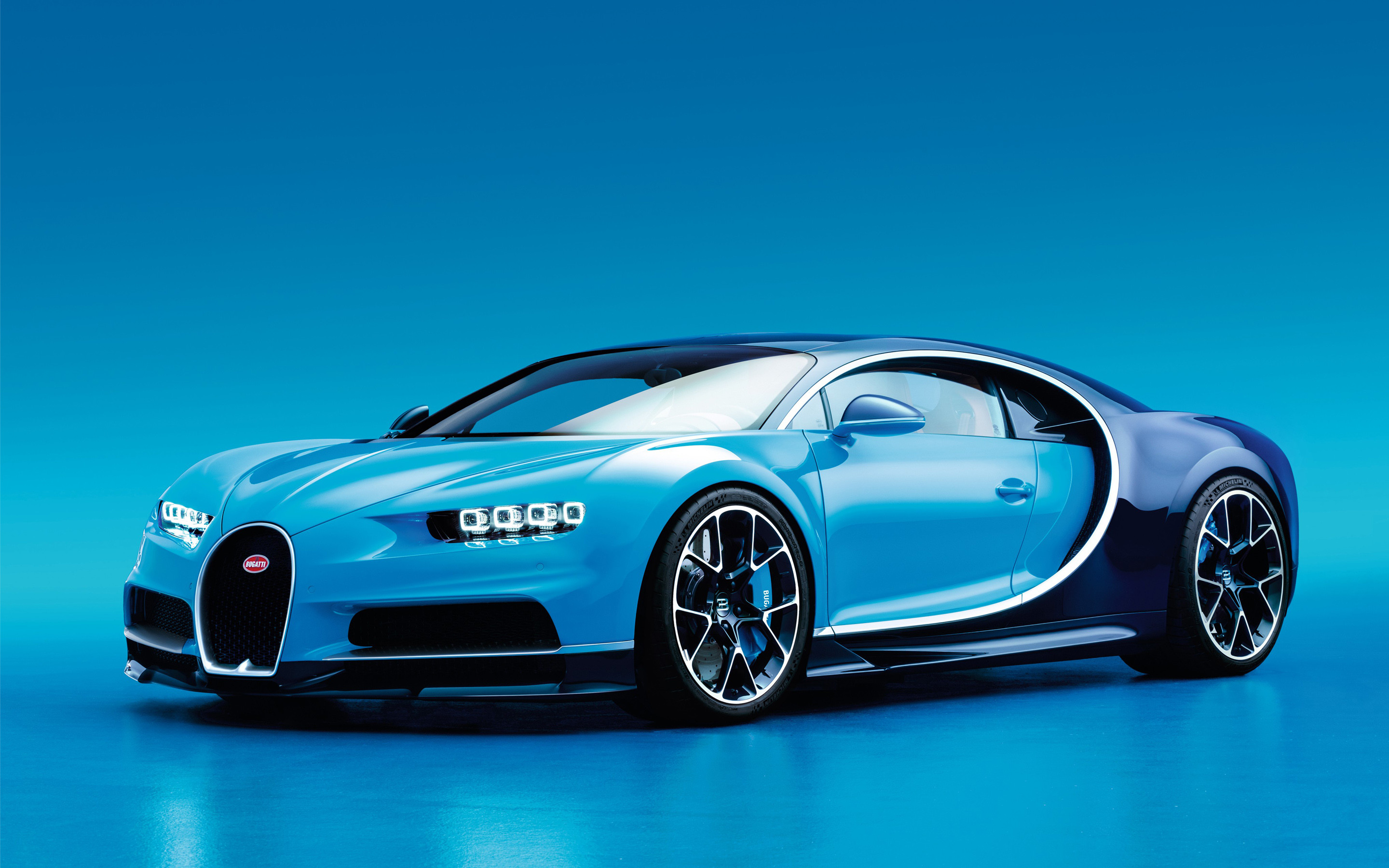 Bugatti Chiron, Hypercar, Sfondo azzurro, Blu, 16:10 2K, wallpaper widescreen