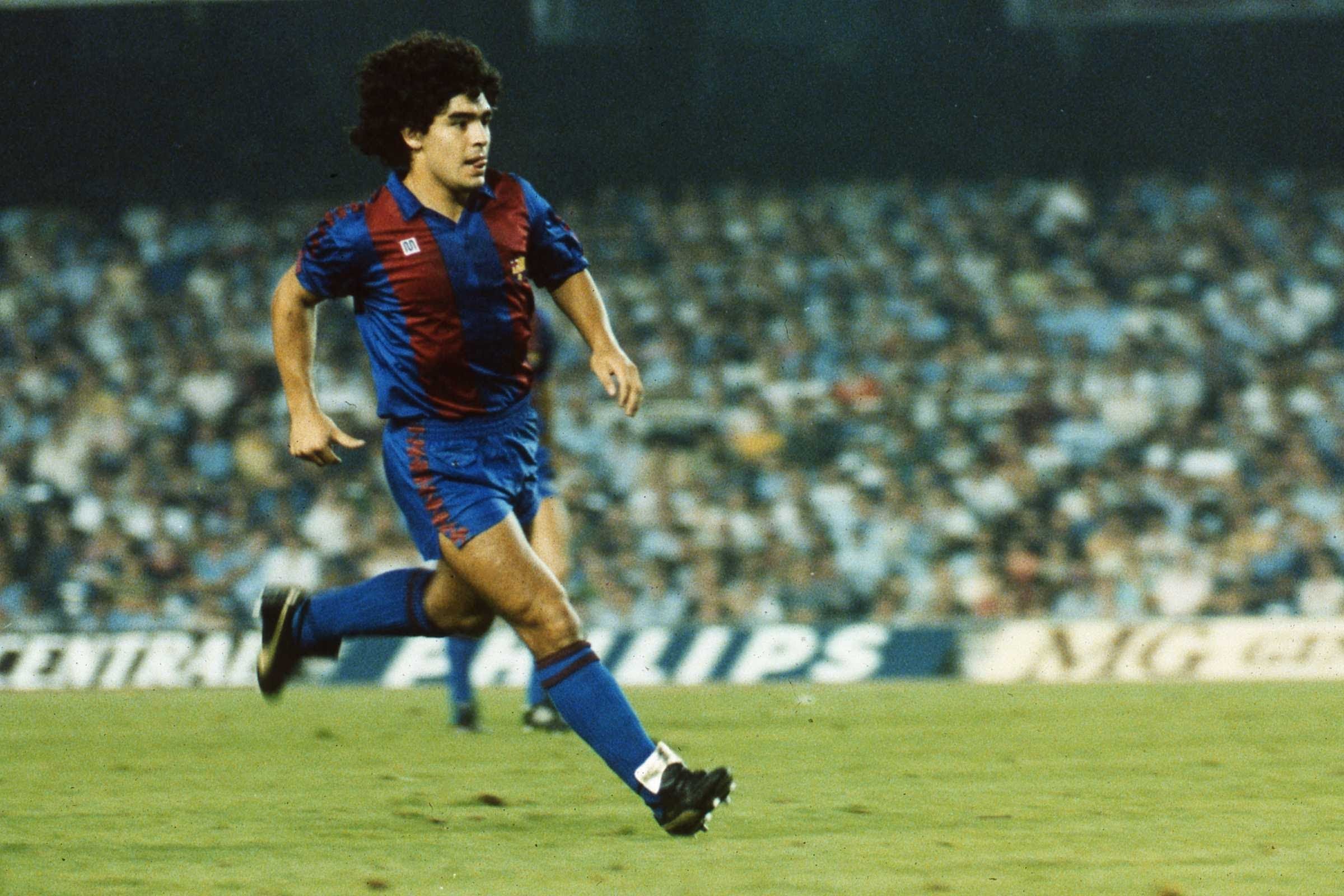 Diego Armando Maradona, FC Barcelona, Dribbling, Stadio, Full HD, sfondo per portatile