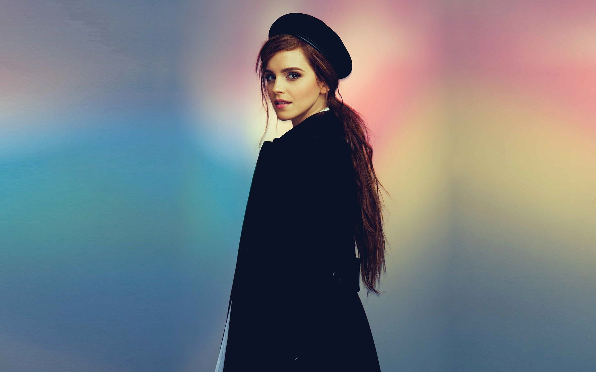 Emma Watson, Basco, Cappotto nero, Bokeh, 16:10 Full HD, sfondo widescreen