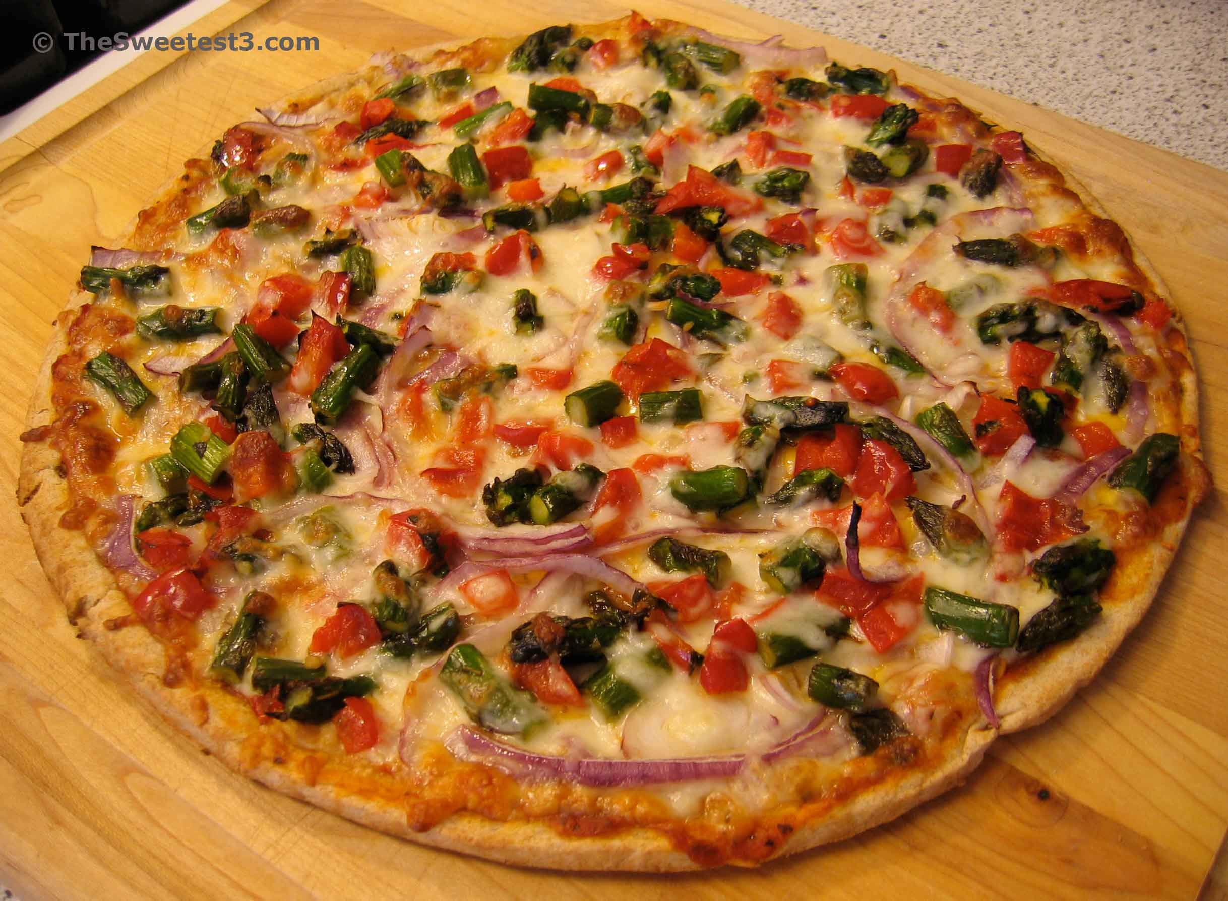 Pizza vegetariana, Cipolla rossa, Peperoni verdi, Tagliere, Full HD, sfondo per portatile