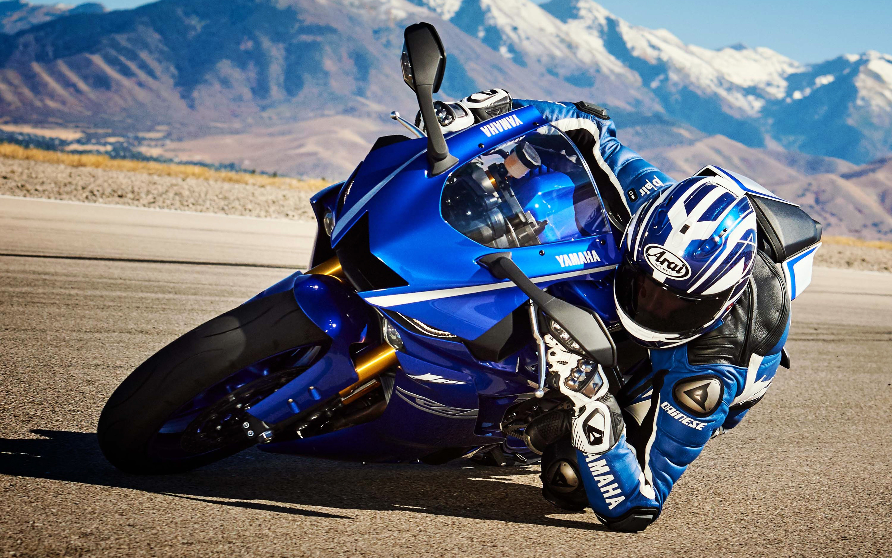 Yamaha YZF-R1, Moto sportiva, Piega, Pista, 2880x1800, sfondo per PC